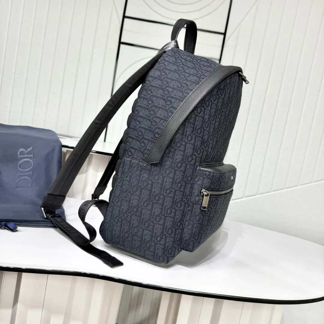 Dior 黑色 牛皮 市场 打版 保证进口头层牛皮 拒绝 雙肩包 实用雙肩款