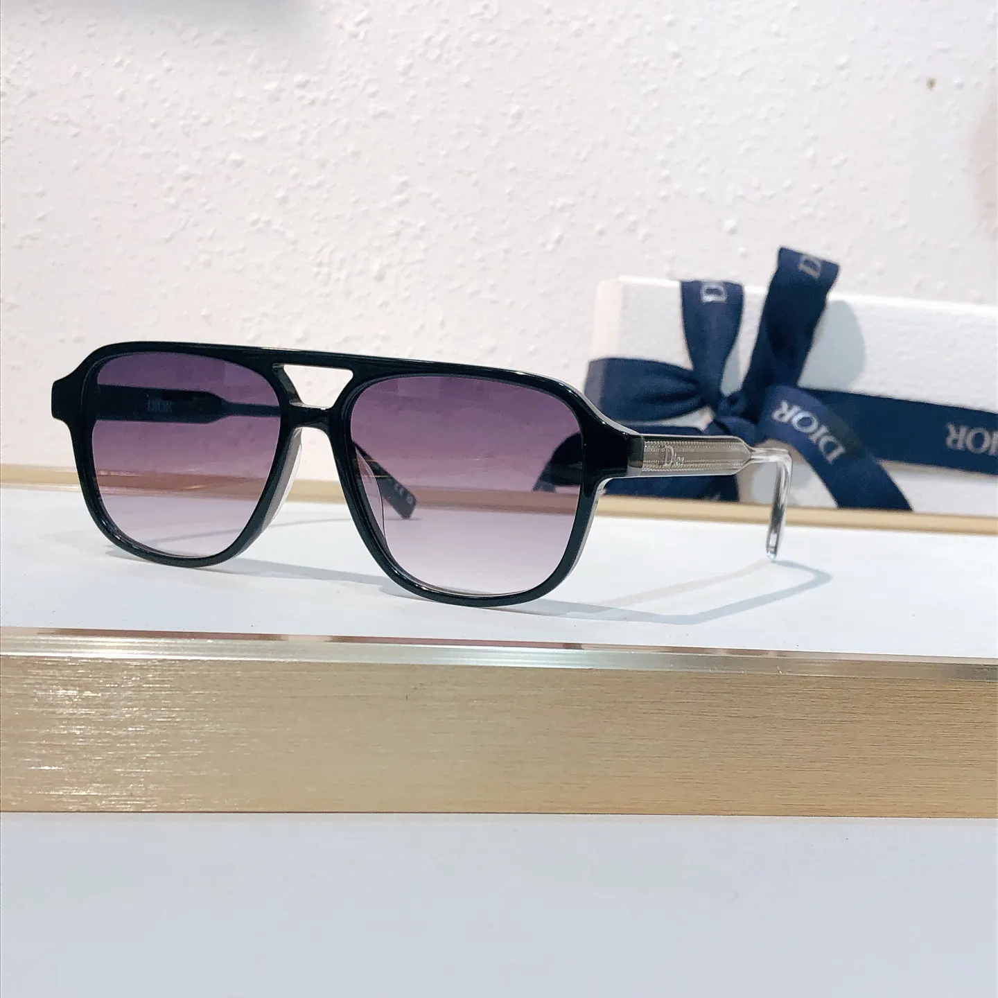 Dior 黑色方形太阳镜 时尚遮阳