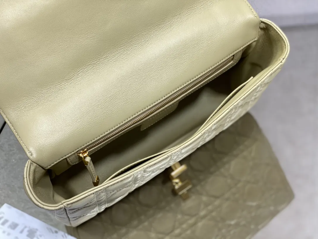 Dior Caro 皮革 鏈條包(數字9) Dior Caro 皮革 鏈條包(數字9)