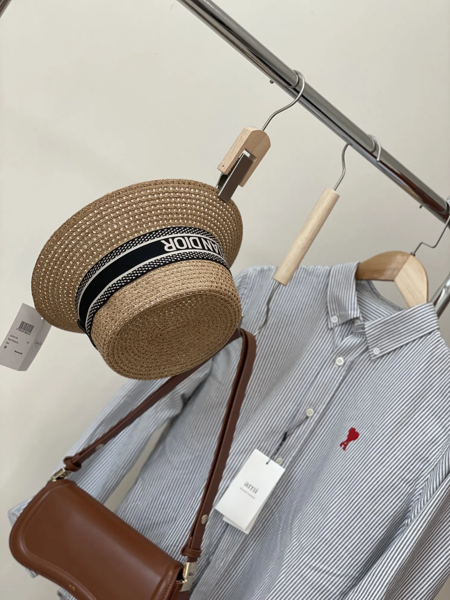 Dior 黑色字母渔夫帽 休闲 帽子