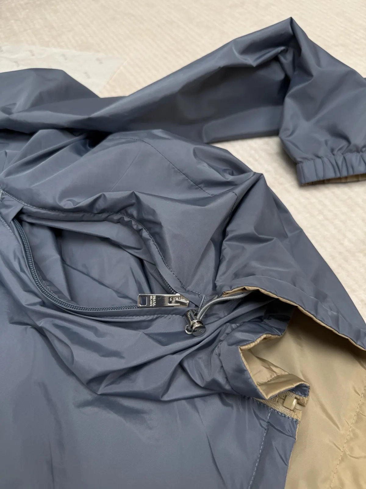 Prada Re-Nylon 尼龍 三角标 外套 通勤休闲