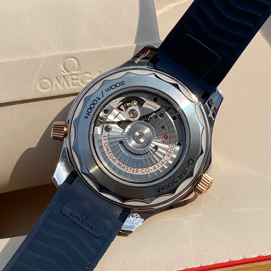 Omega 黑色 藍色 手錶 經典腕表款
