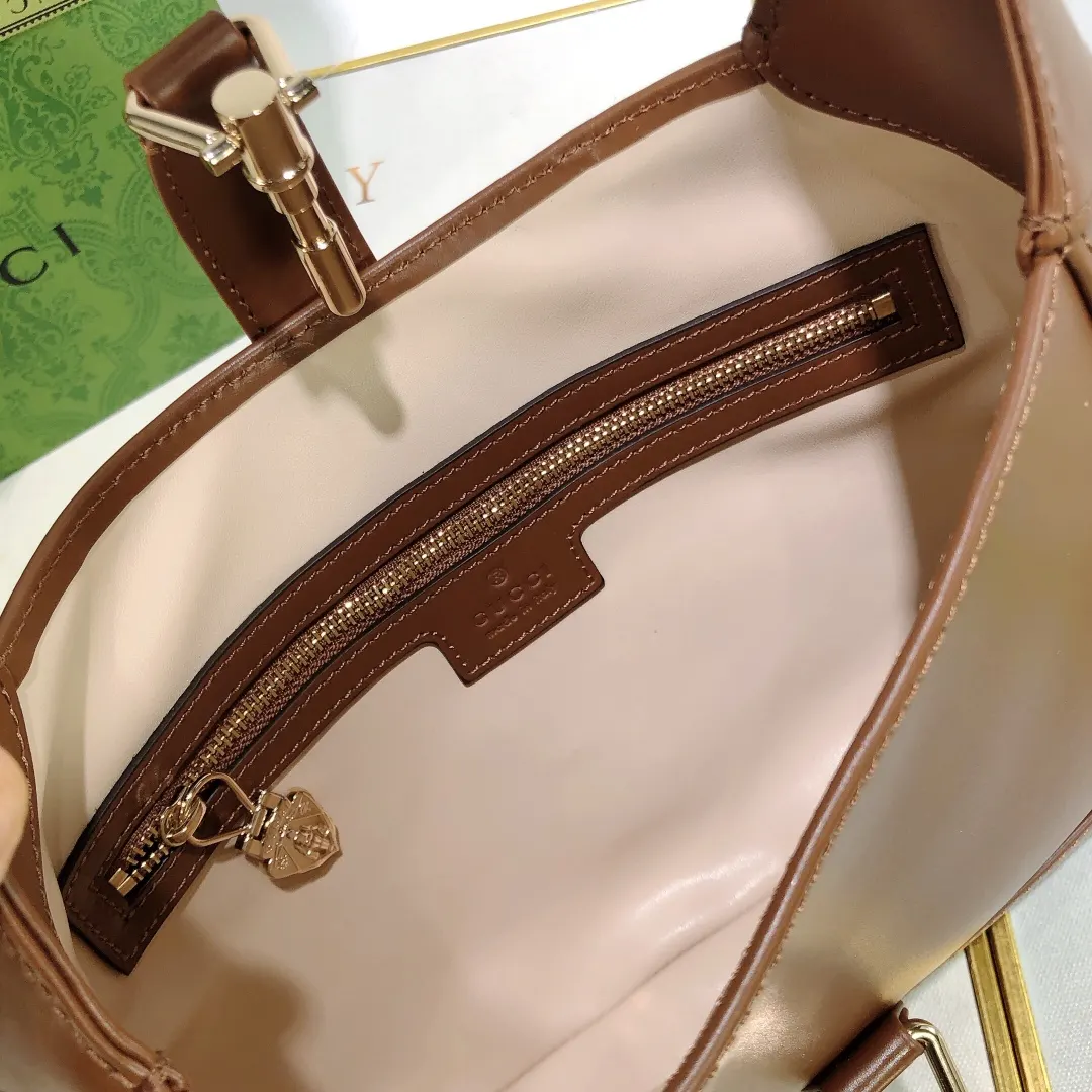 Brown Hobo Shoulder Bag Vintage Image 9 Brown Hobo Shoulder Bag Vintage Image 9