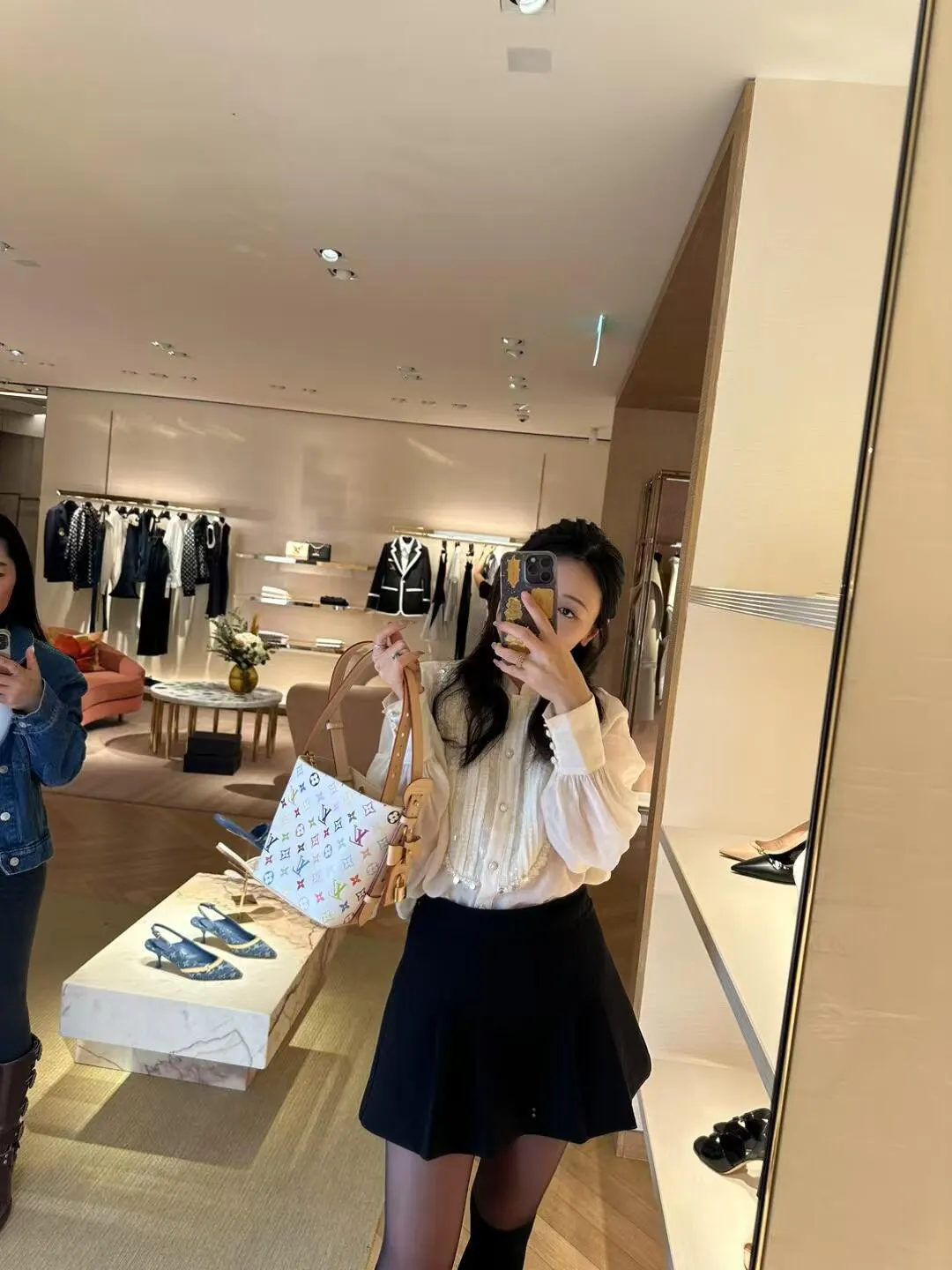 白三彩allin bb 怎么会这么可爱呀 温柔女孩该 水桶包 休閒水桶款