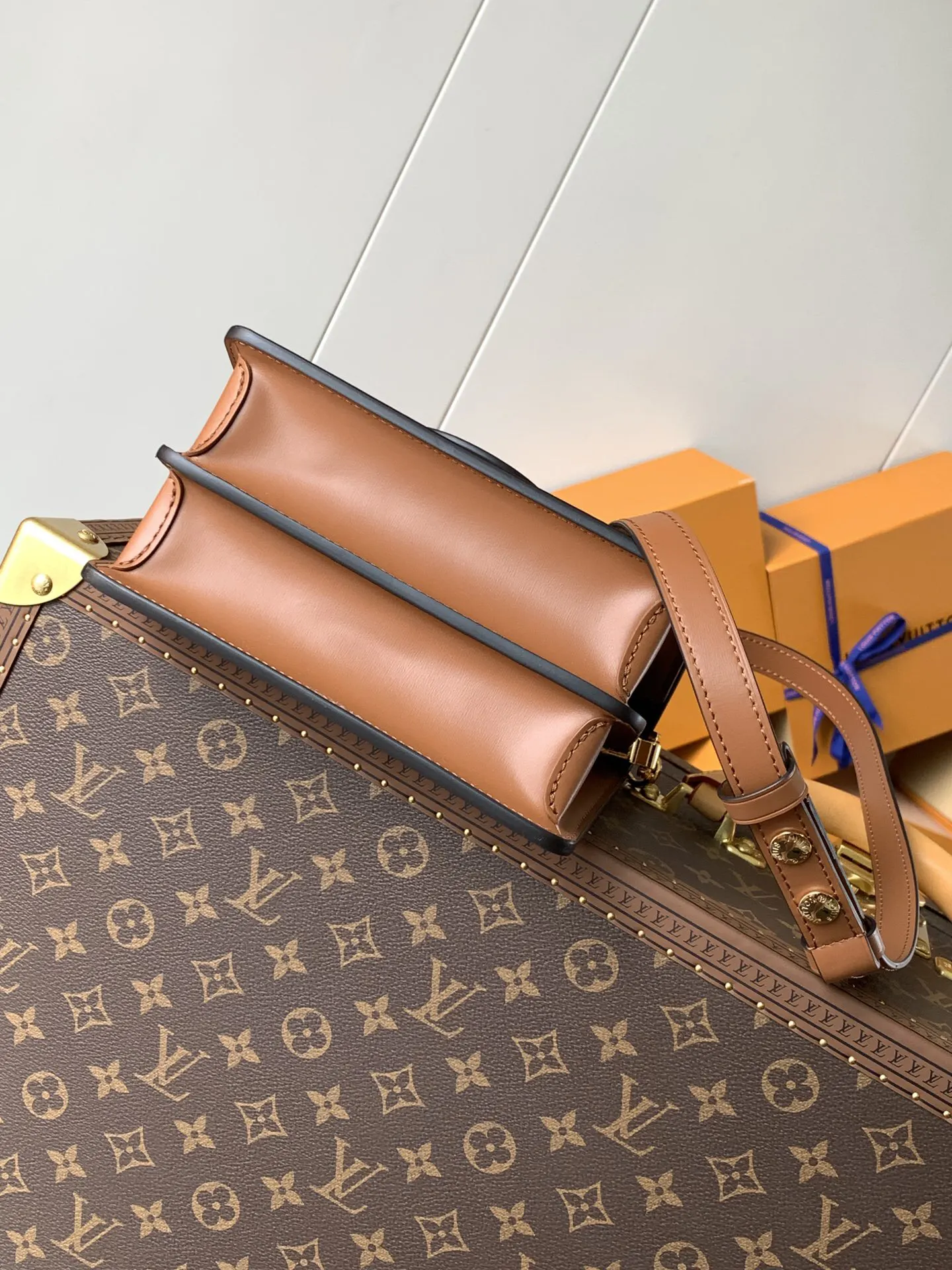Louis Vuitton Hobo Shoulder Bag Vintage Leather