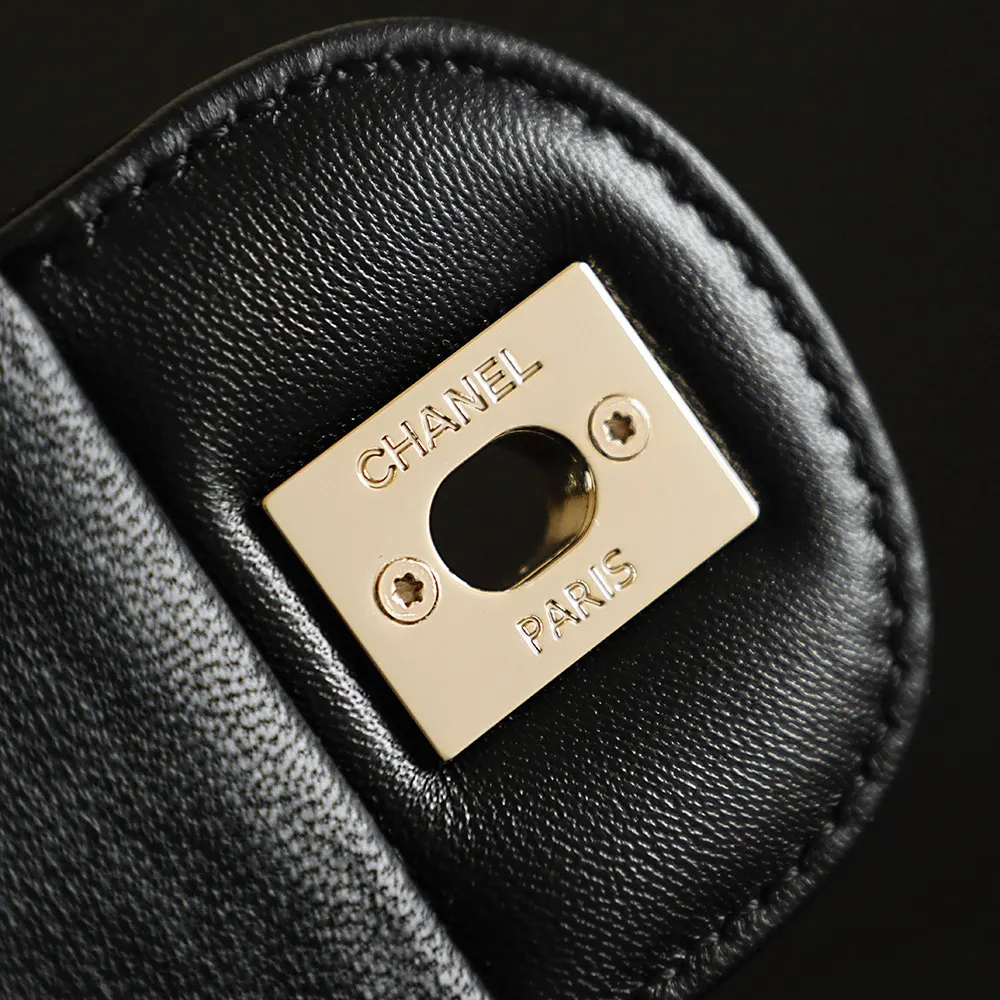 Chanel Pink Top Handle Bag Commuter Image 9 Chanel Pink Top Handle Bag Commuter Image 9