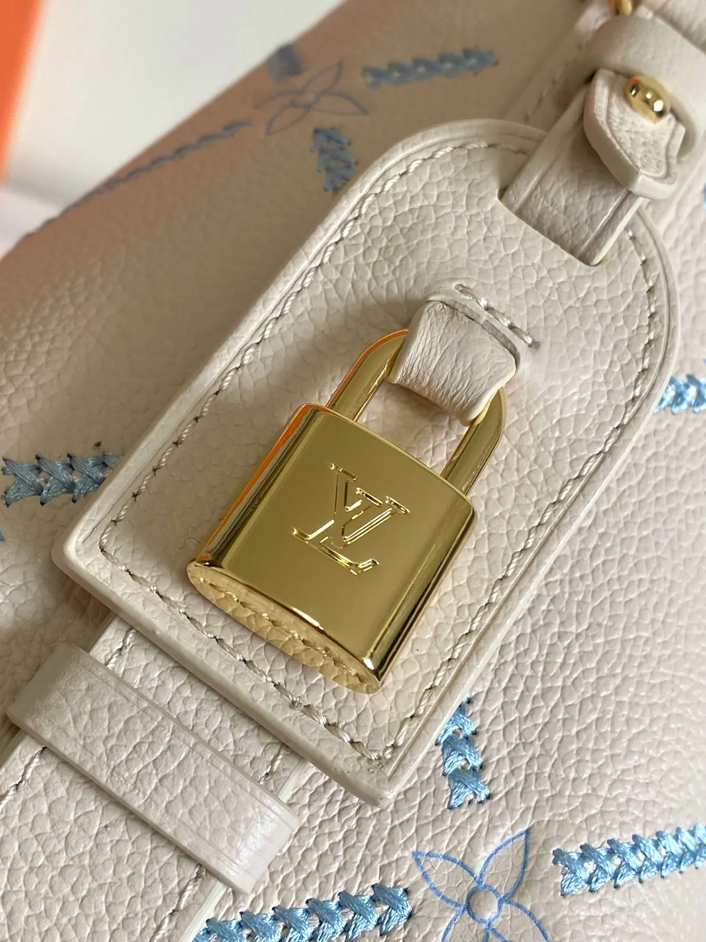 LV 牛皮 庆祝 烟花 半钢五金 ALL 收纳包 旅行收纳款