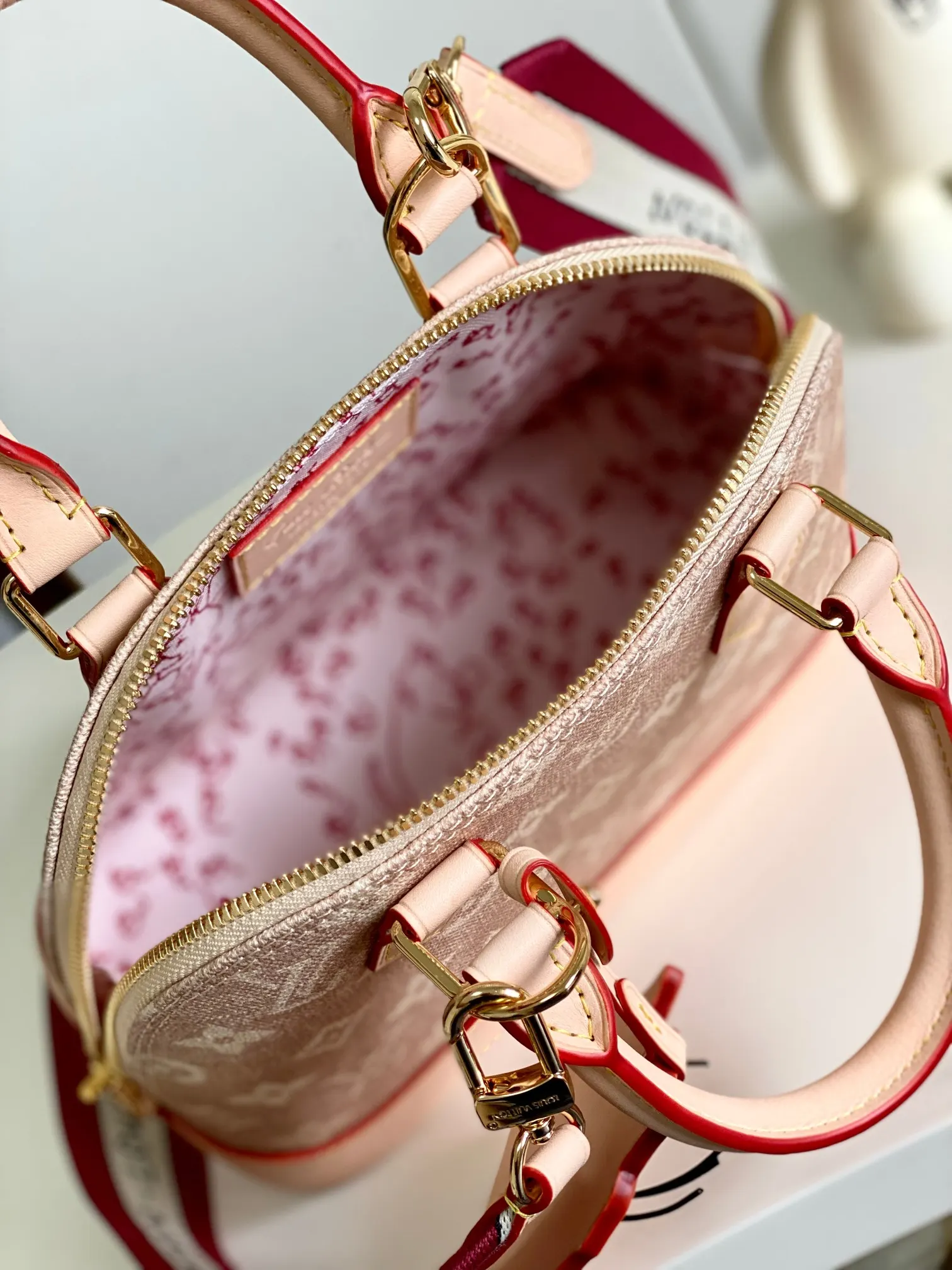 Louis Vuitton Alma 皮革 手提包