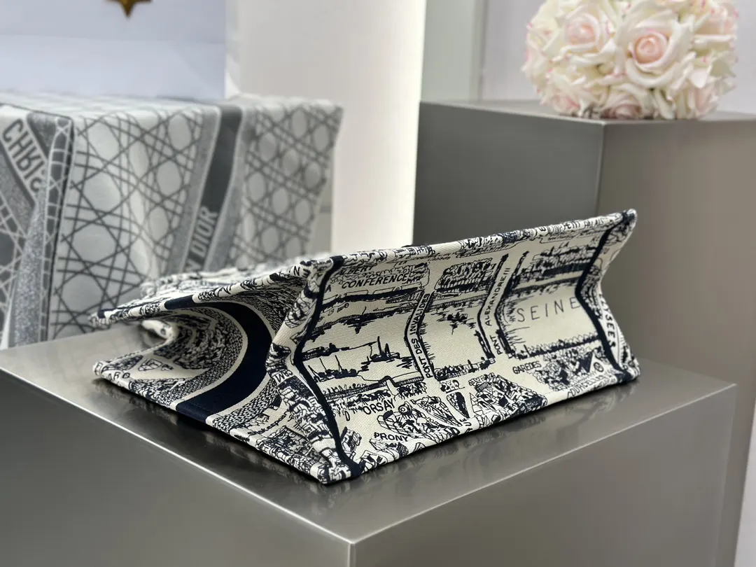 立体图案细腻的刺繡復古精致 将古典艺术与现代時尚巧 托特包 大容量托特款(數字9) 立体图案细腻的刺繡復古精致 将古典艺术与现代時尚巧 托特包 大容量托特款(數字9)