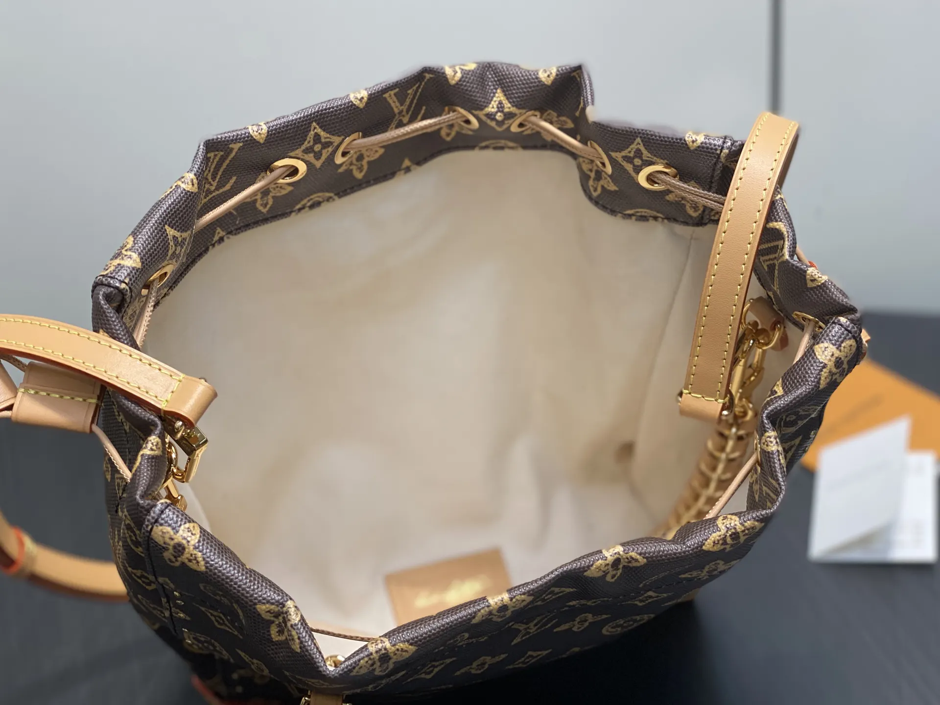 LV 棕色 老花 帆布 精品 老花棕色 链条水桶包 NOÉ TR 链条包 精致链条款