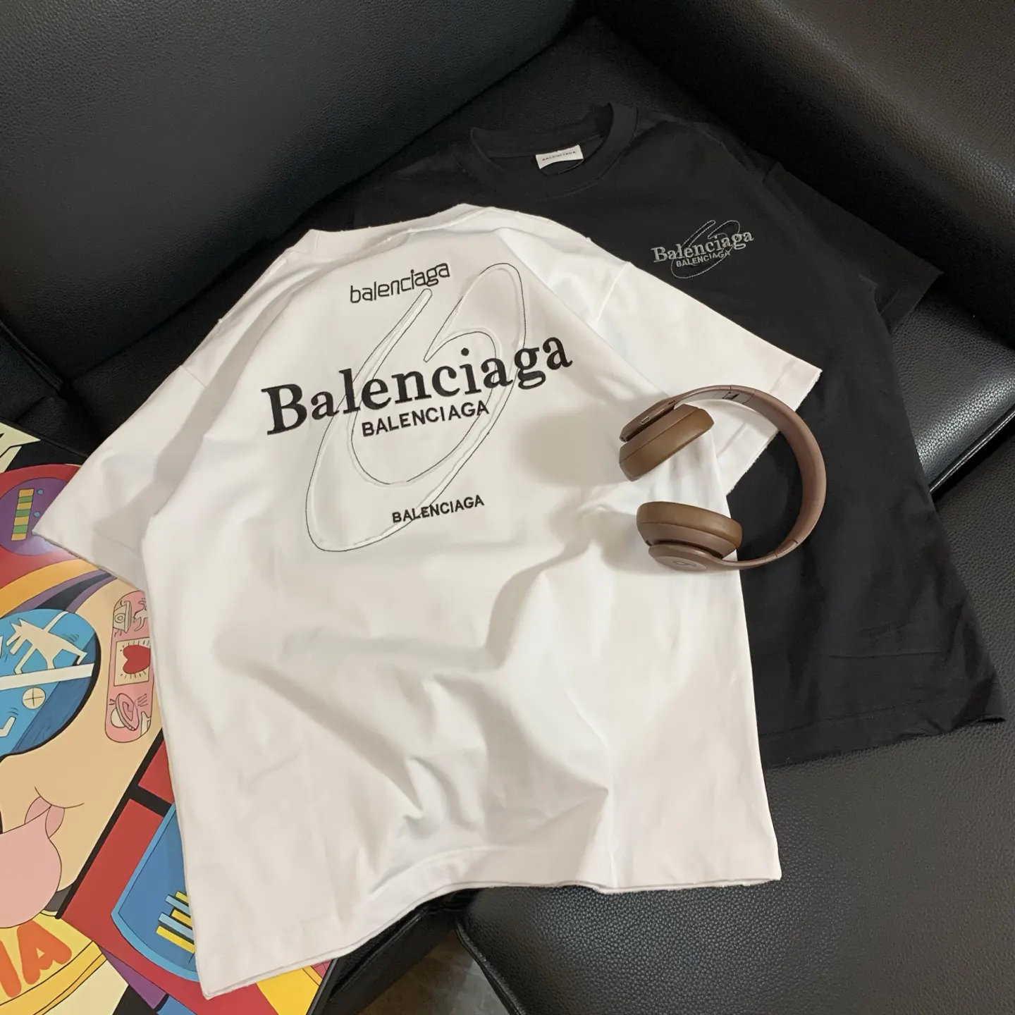 Balenciaga 黑色 短袖T恤 宽松休閒(數字4) Balenciaga 黑色 短袖T恤 宽松休閒(數字4)