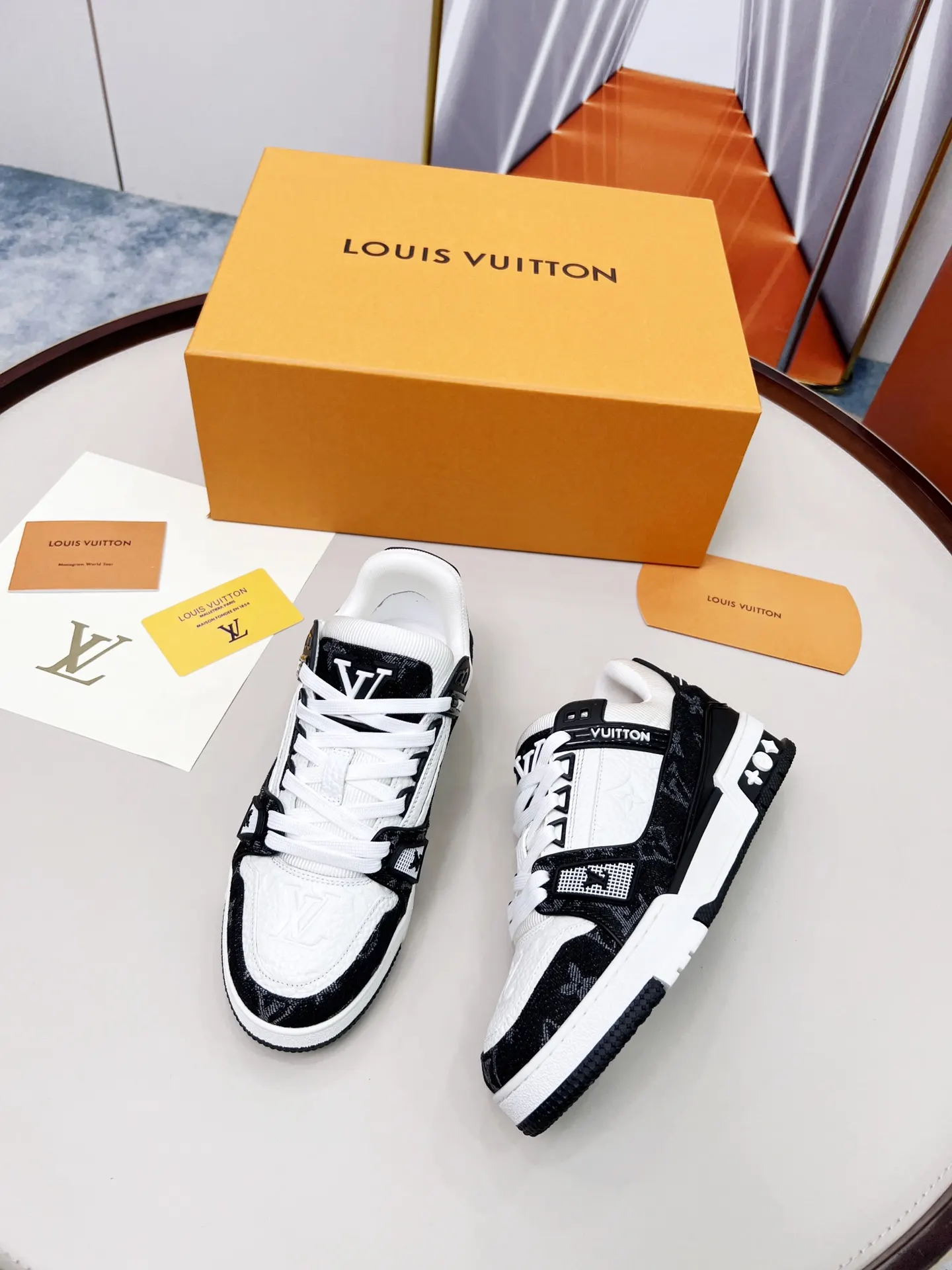 Louis Vuitton 运动鞋