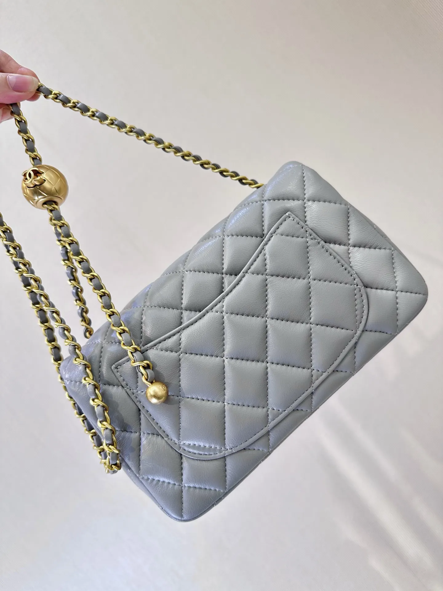 CHANEL 紫色牛皮翻盖链条包 金扣款