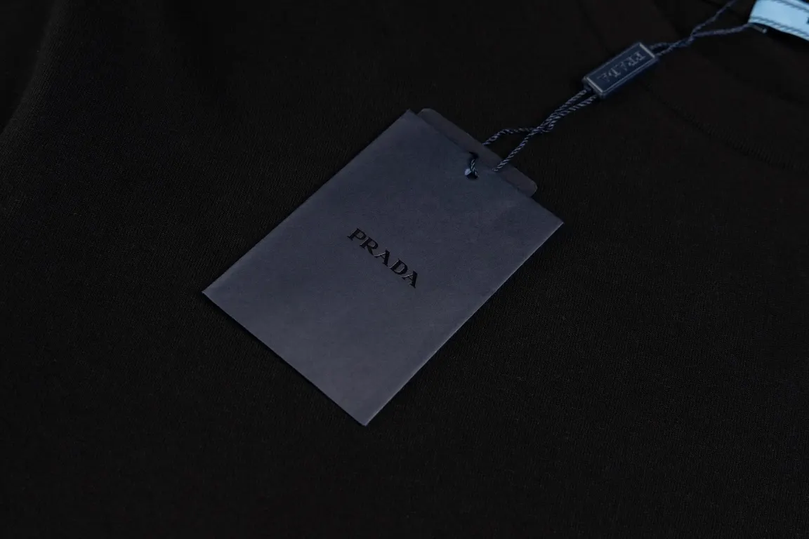 PRADA 三角标 纯棉 短袖T恤 休闲百搭款
