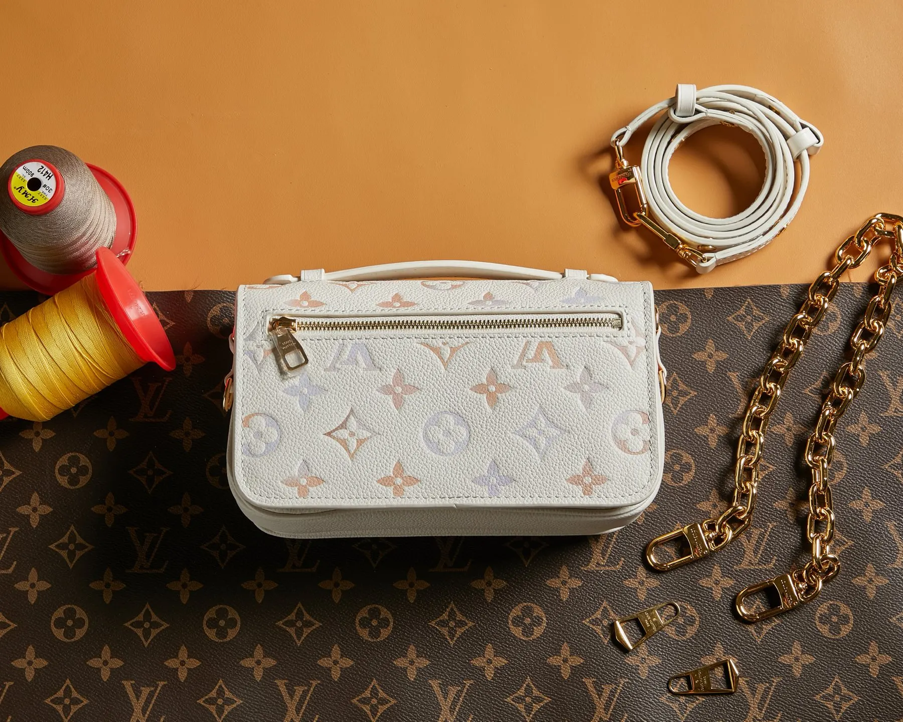 Chain Bag Leather
