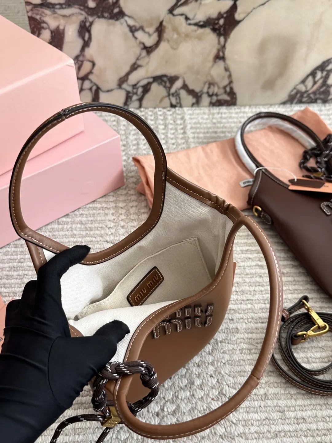 Miu 盒 miumiu 托特包 大容量托特款