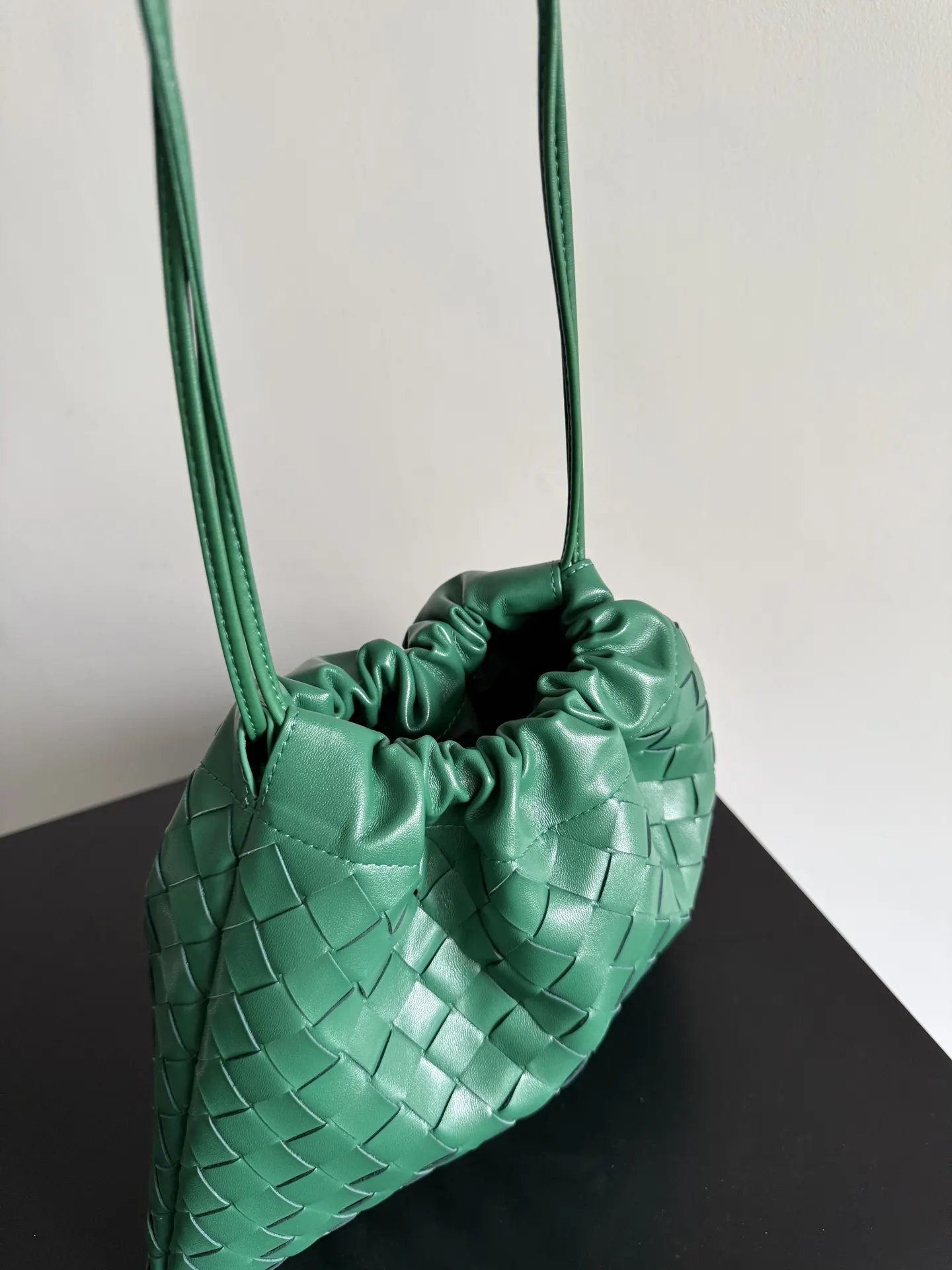 Bottega Veneta 尼龍 手拿包 精致手拿款