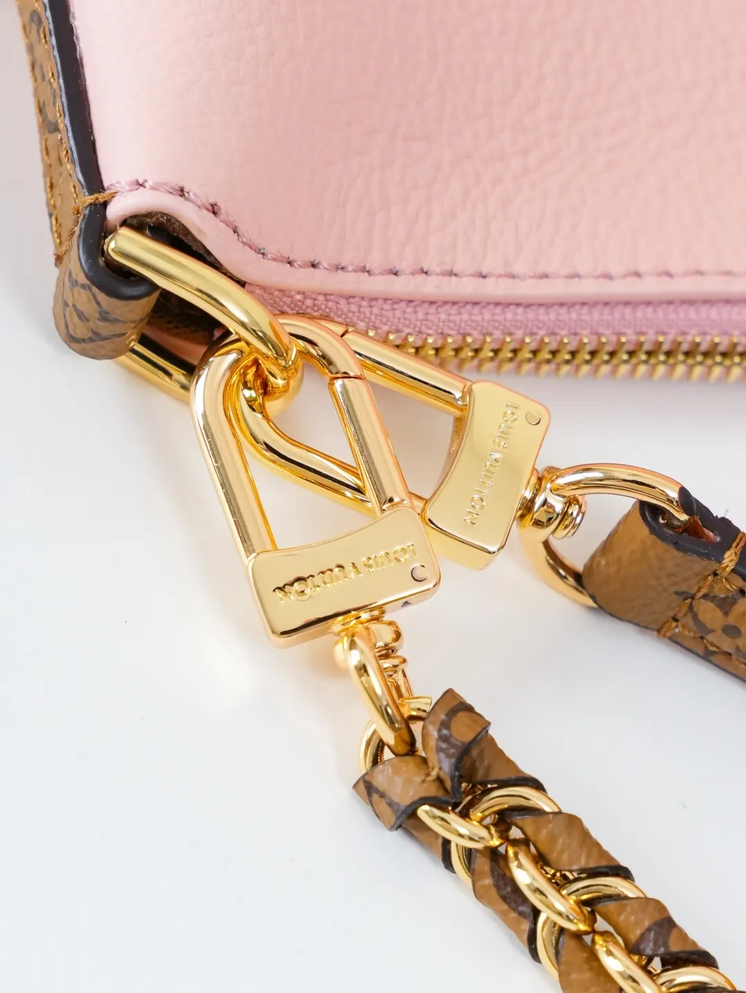 Chain Bag Leather