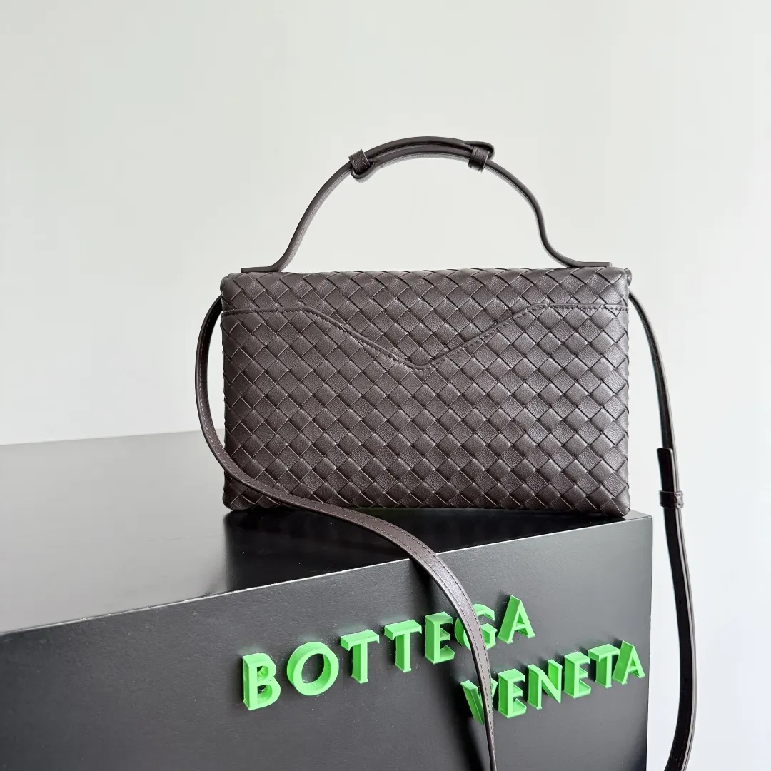Bottega Veneta 皮革 托特包 大容量托特款