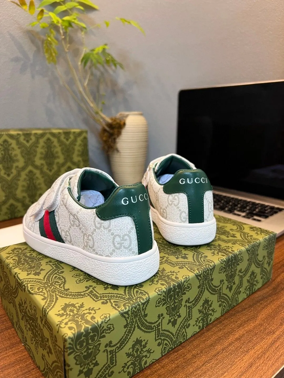 Gucci Logo休闲运动鞋 百搭款