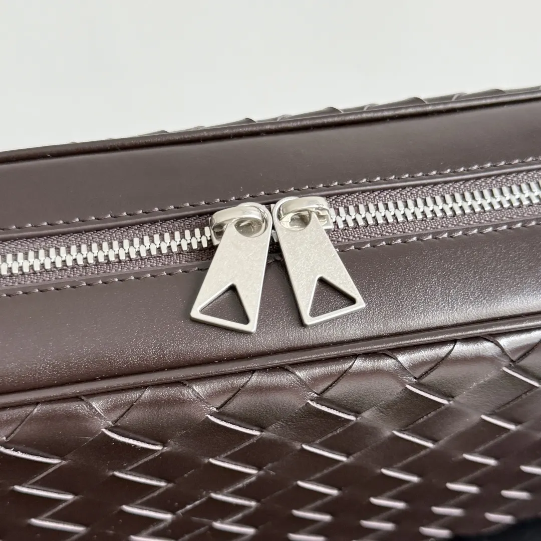 Bottega Veneta 皮革 行李箱 旅行拉杆款 輕便出行款