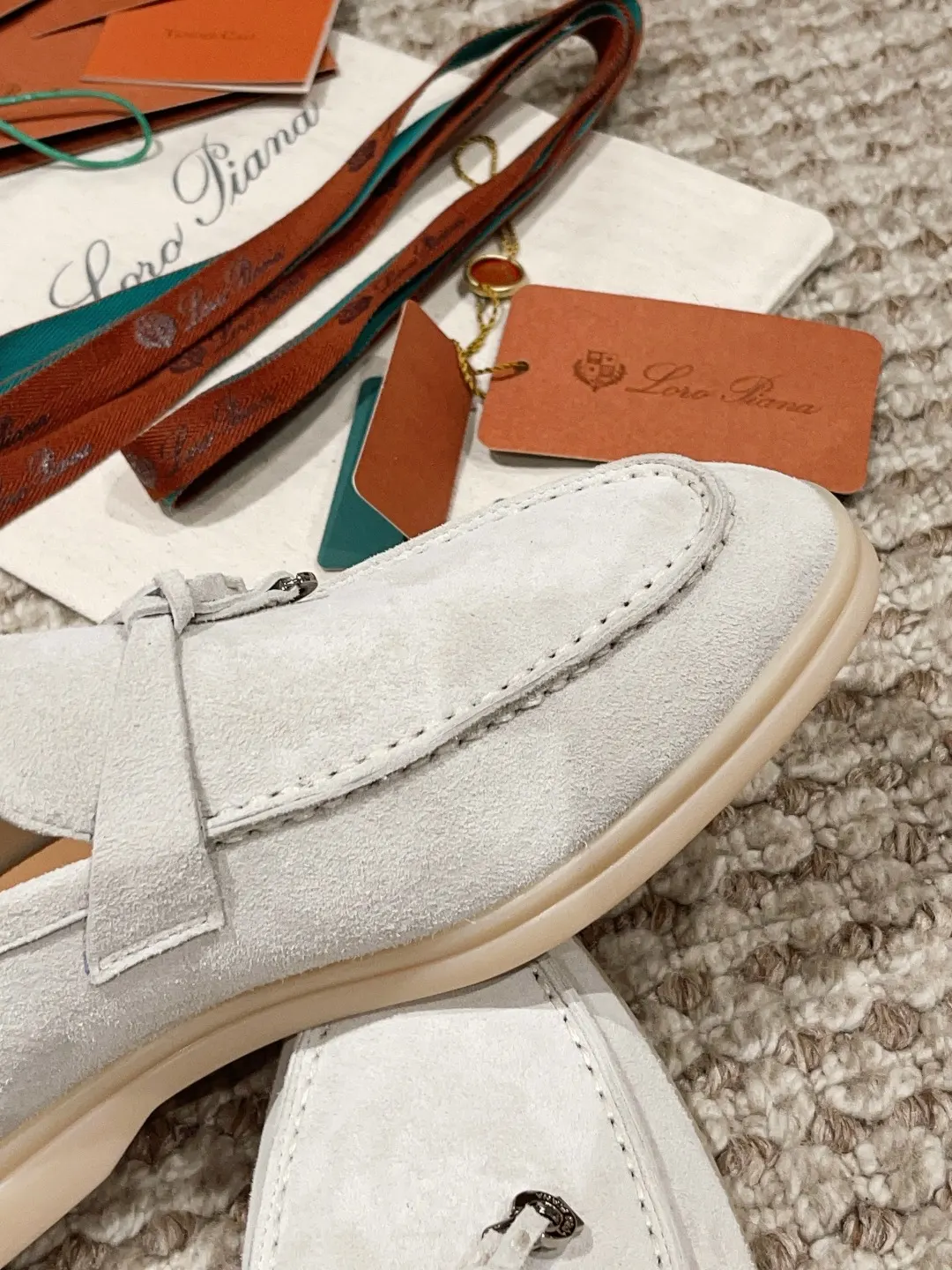 Loro Piana SS Sneakers Casual Versatile Style Image 9 Loro Piana SS Sneakers Casual Versatile Style Image 9