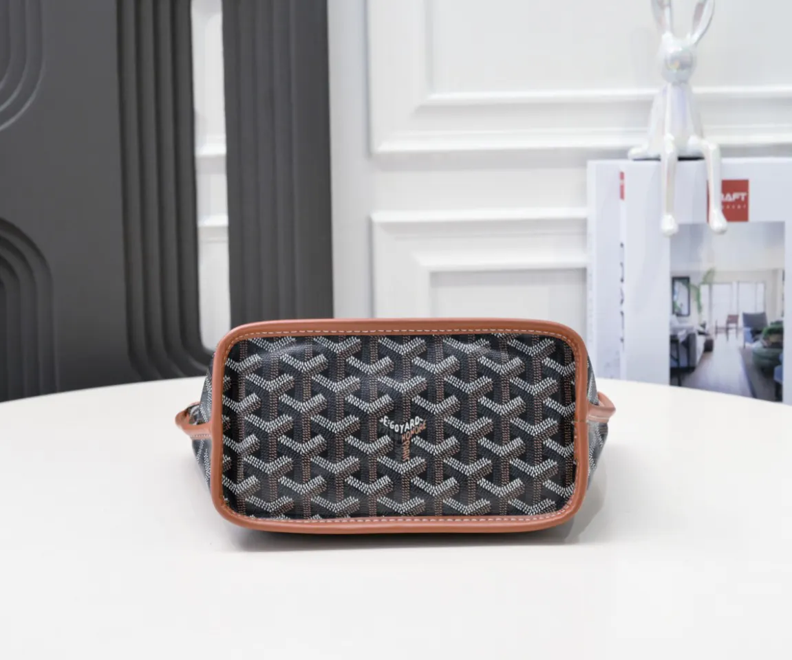 Goyard 棕色 小牛皮 收纳包 旅行收纳款