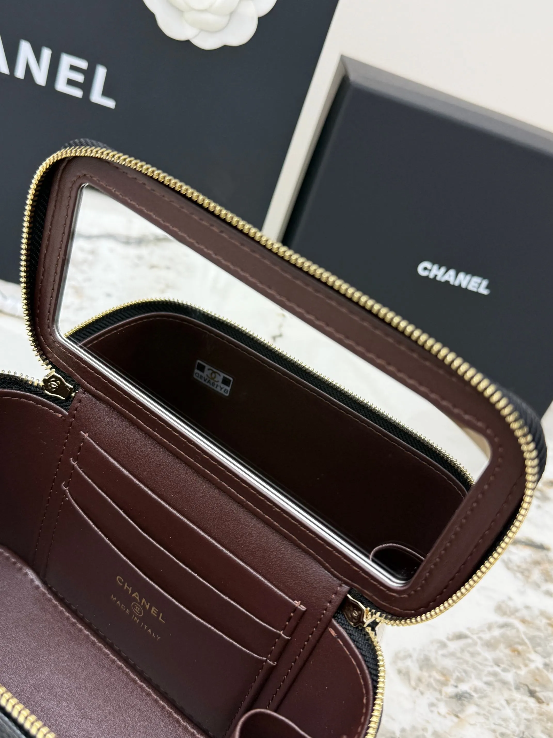 Chanel Gold Chain Bag Leather