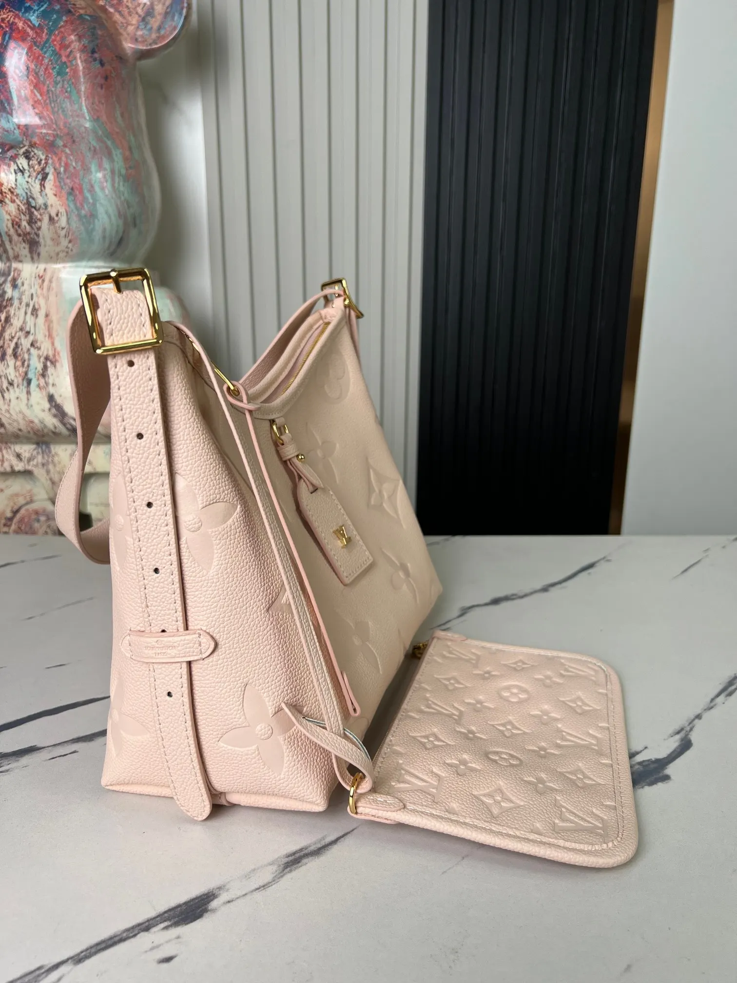 CarryAll 粉色 Mo手拿包 精致手拿款