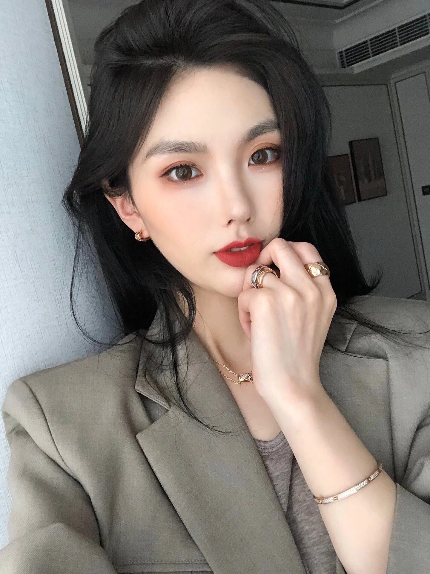 Chanel 玫瑰金 金色 满钻 格纹 项链 精致锁骨链