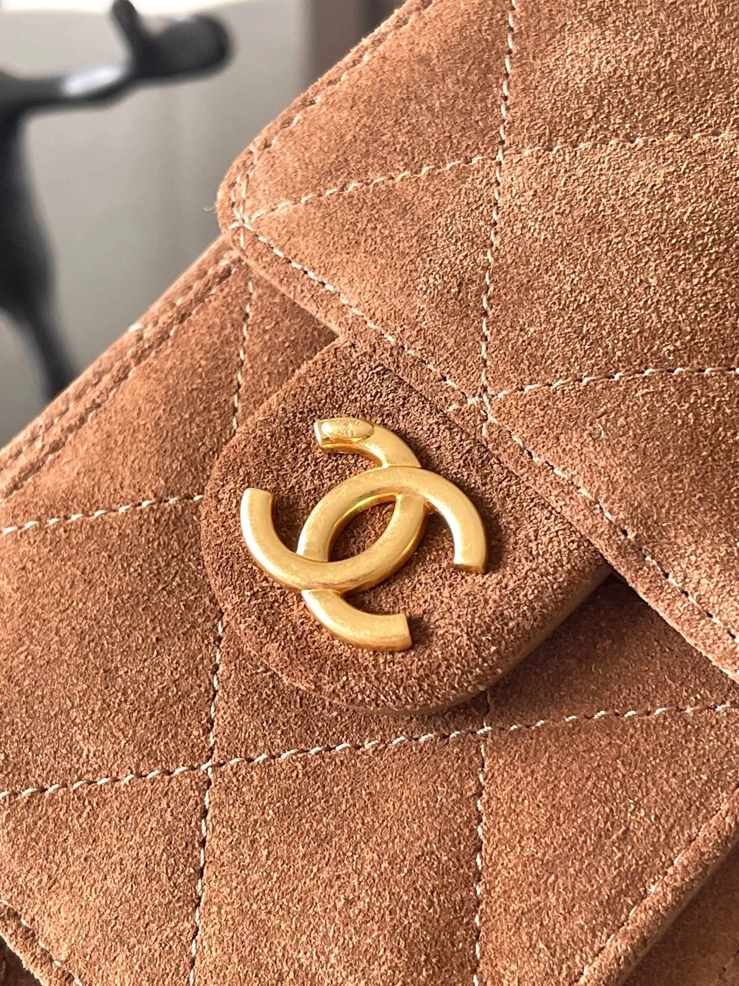 CHANEL 棕色牛皮Hobo腋下包 金链款