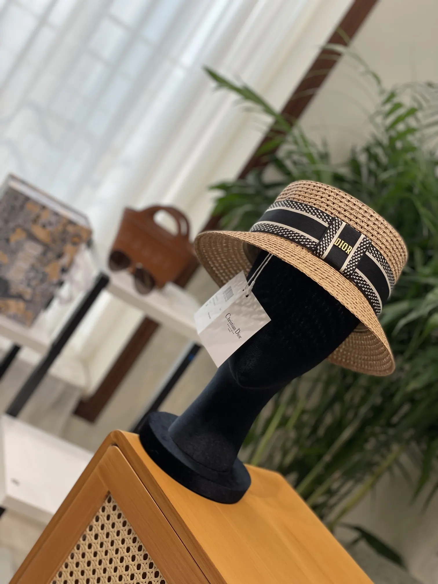 Dior 黑色字母渔夫帽 休闲 帽子