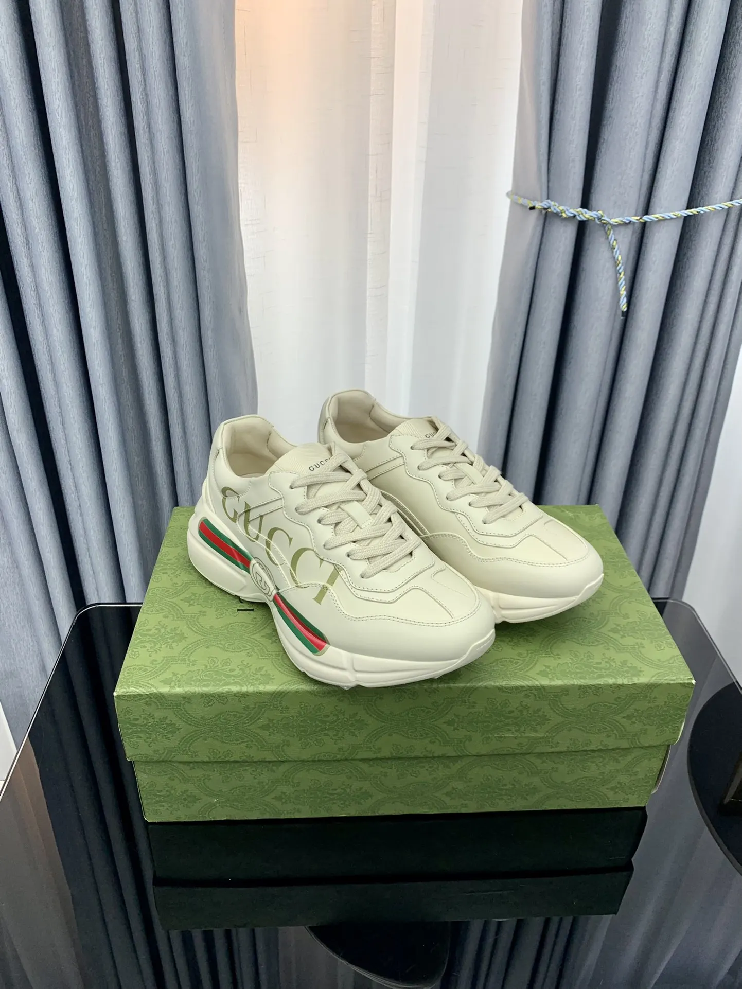 Gucci Logo休闲运动鞋