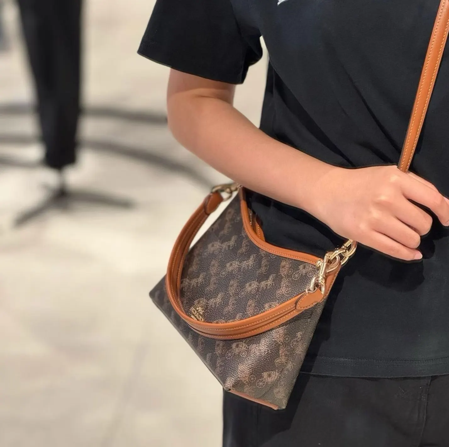 Crossbody Bag Lightweight Image 9 Crossbody Bag Lightweight Image 9