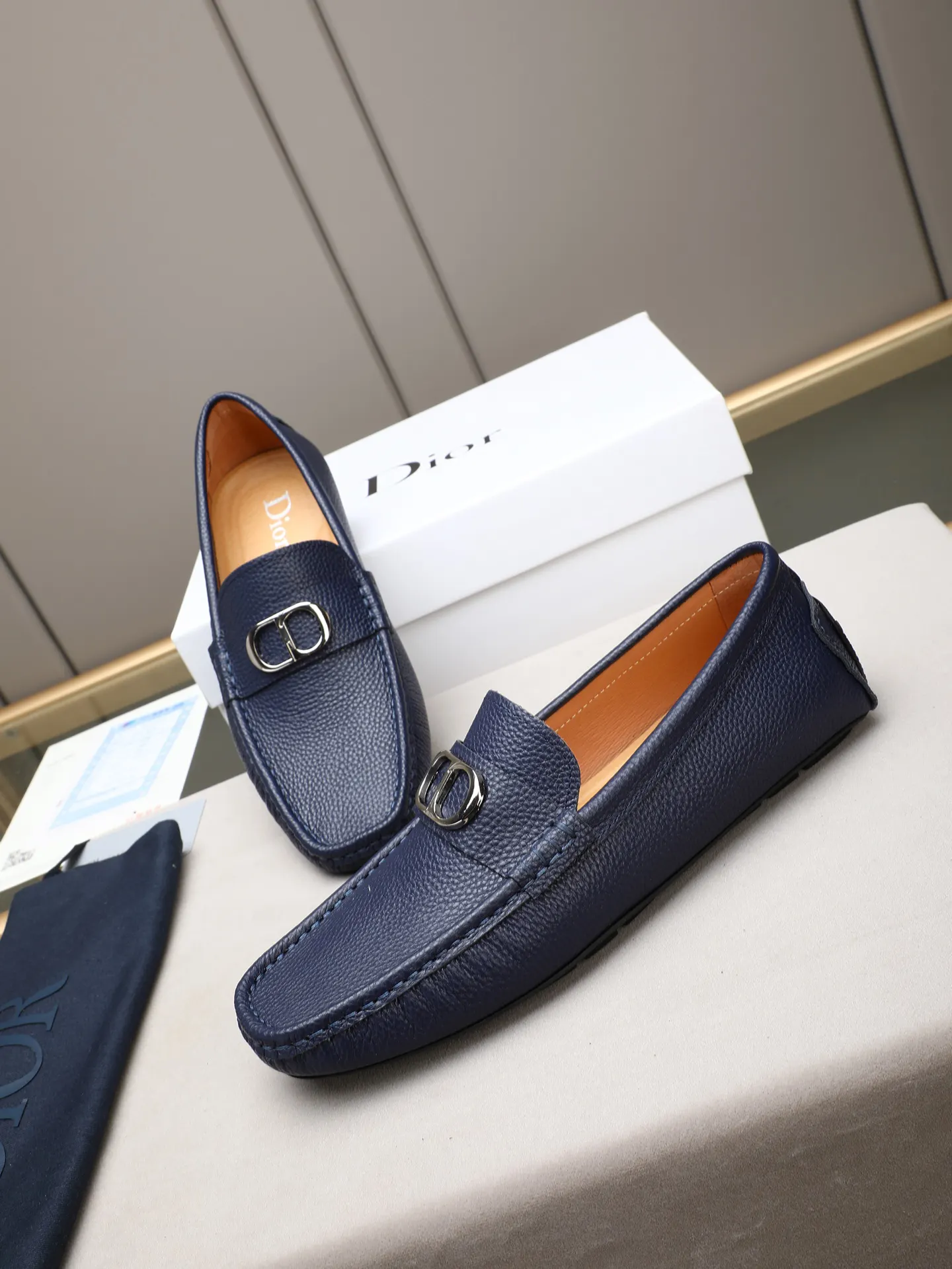 Dior Cowhide Shoes Comfortable And Loafers