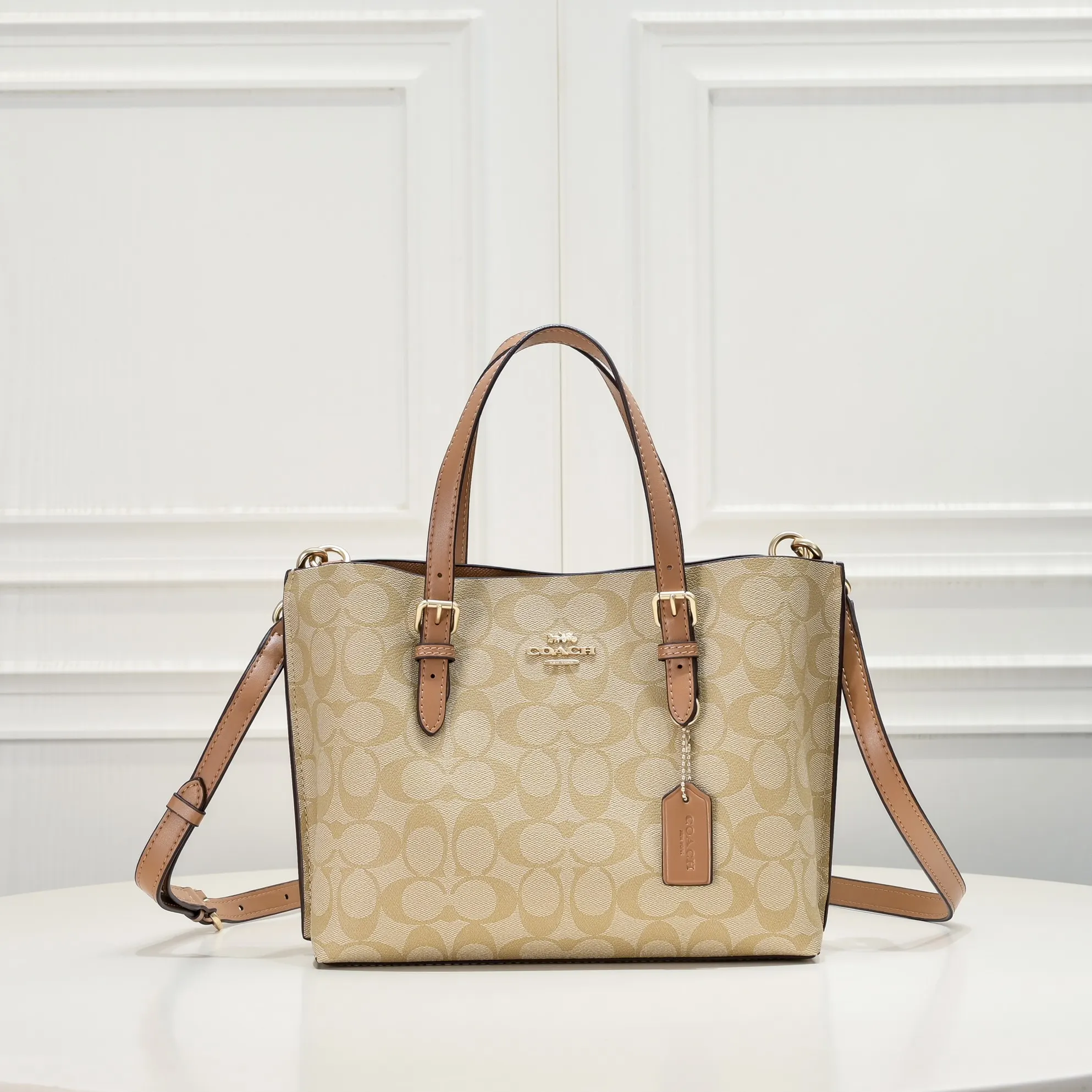 Coach 可调节肩带 手提 斜挎都可哦 托特包 大容量托特款