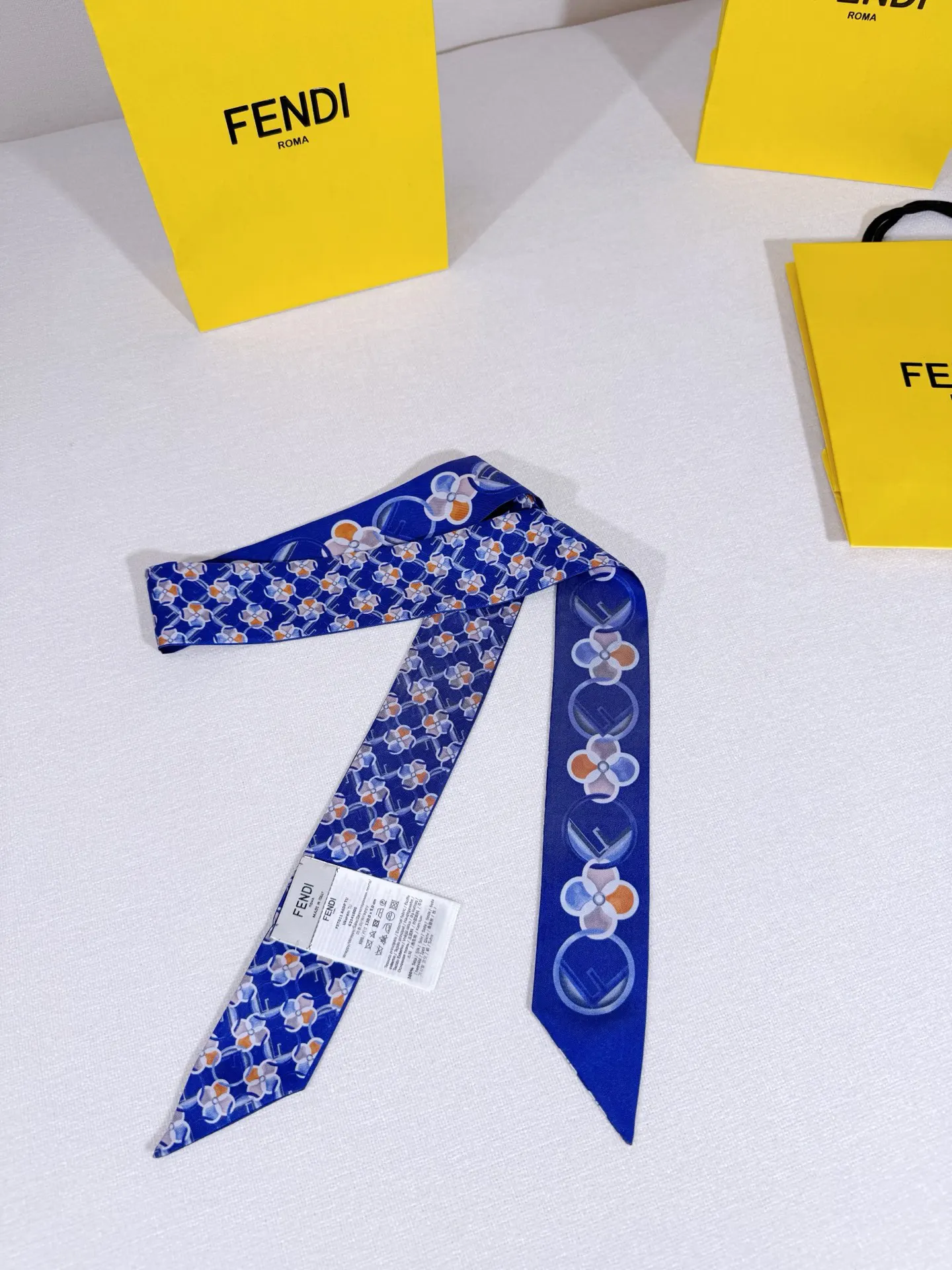 Fendi 蓝色 腰带 通勤百搭款 款2