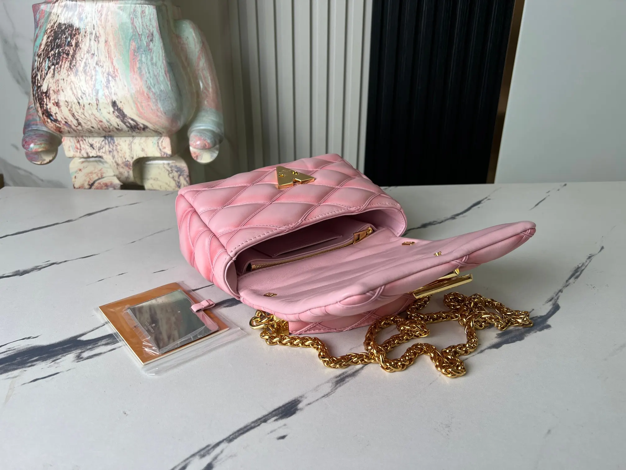 LV 粉色 羊皮 行李箱 旅行拉杆款 輕便出行款