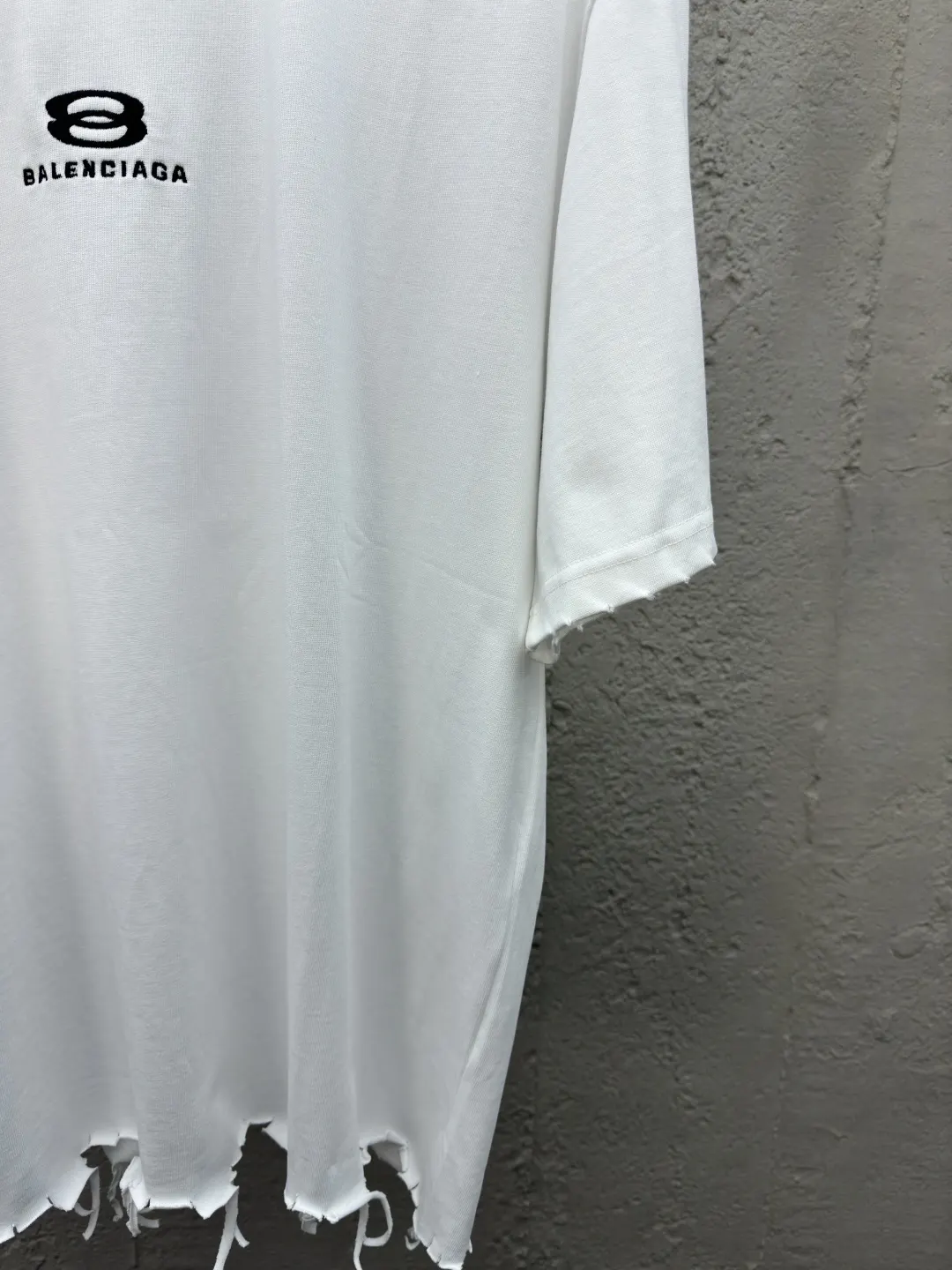 Balenciaga 純棉 Logo 短袖T恤 宽松休閒(數字7) Balenciaga 純棉 Logo 短袖T恤 宽松休閒(數字7)