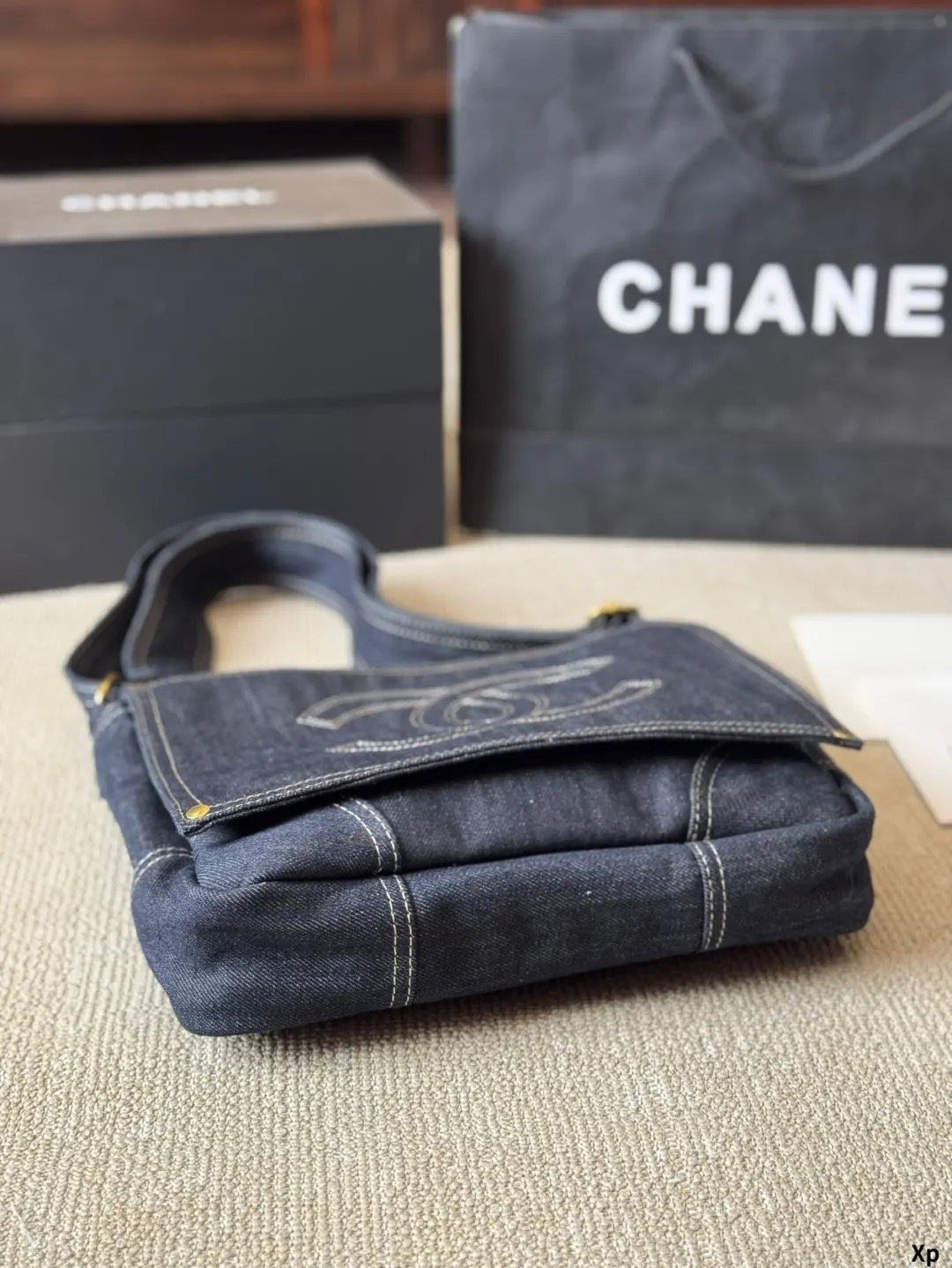 CHANEL 牛仔 牛啊牛啊还得是牛仔 牛仔是很随性又很好用的一 斜背包 輕便斜挎款
