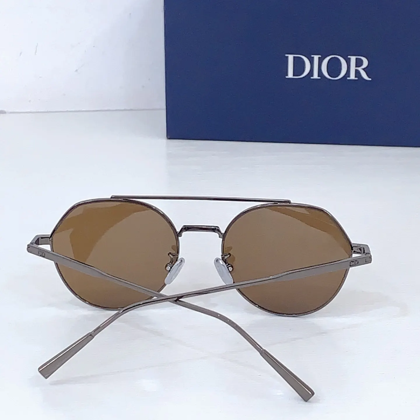 Dior 紫色渐变太阳镜 轻奢遮阳款
