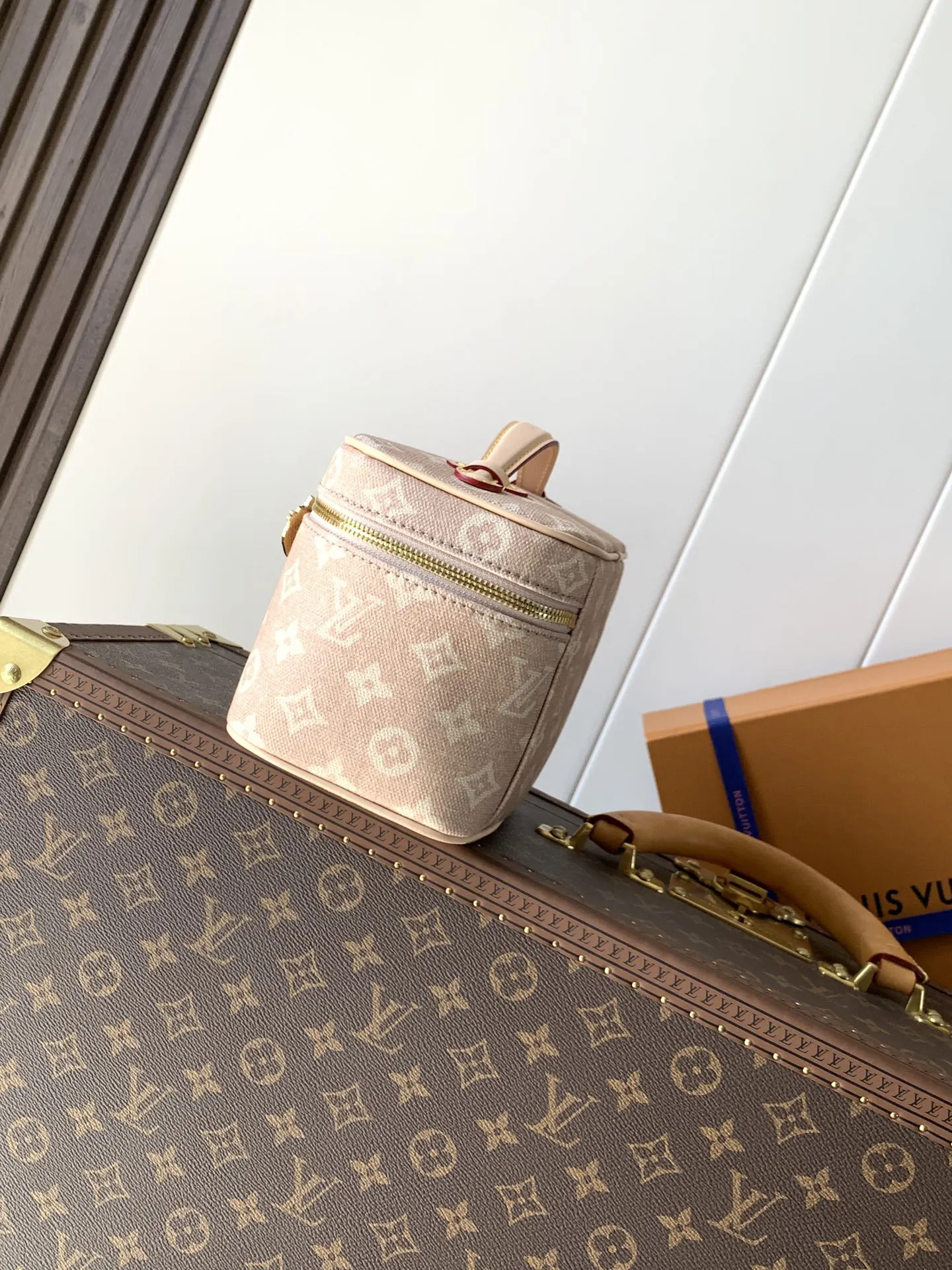 LV 牛皮 Nice 迷你 化妝包 便携收納款