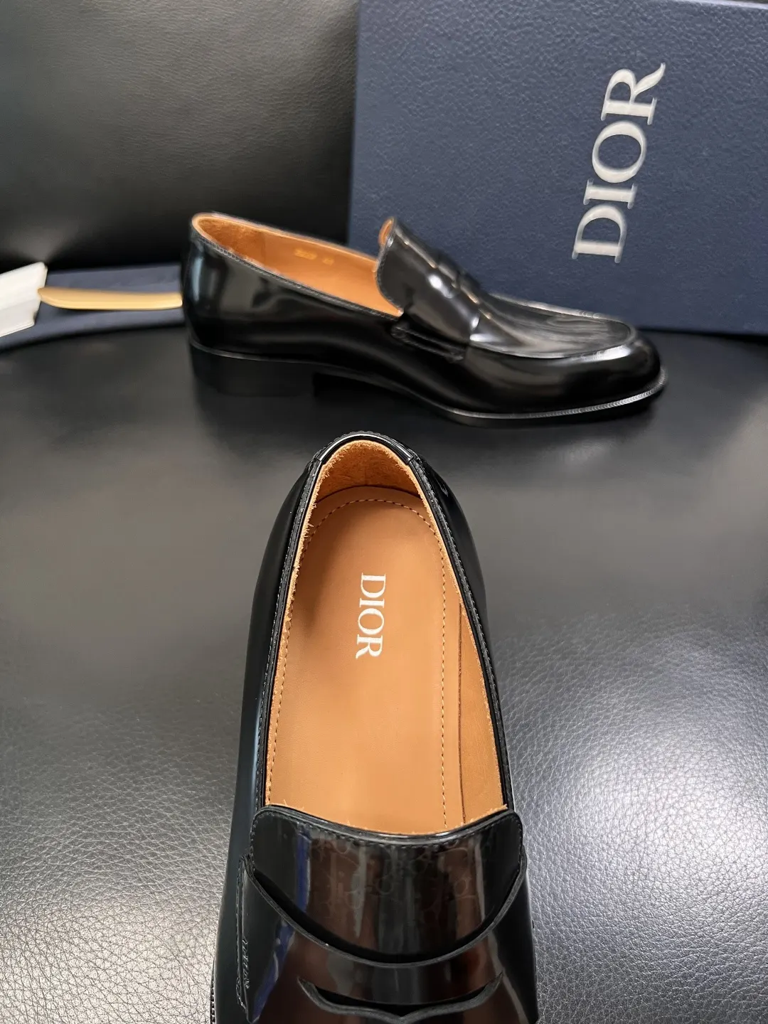 Dior 黑色牛皮乐福鞋 经典百搭款