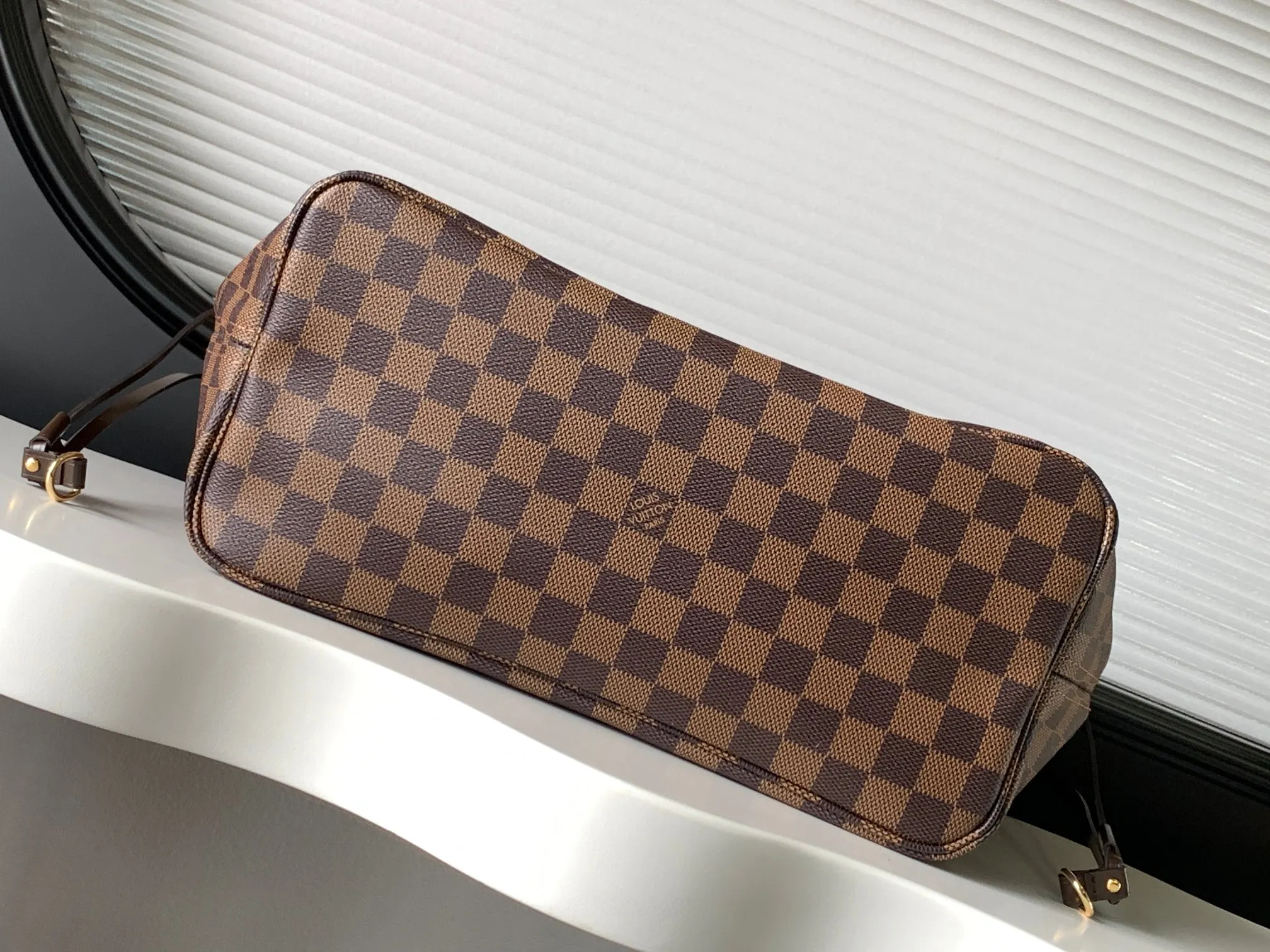 LV Neverfull 老花 金色 牛皮 手拿包 精致手拿款