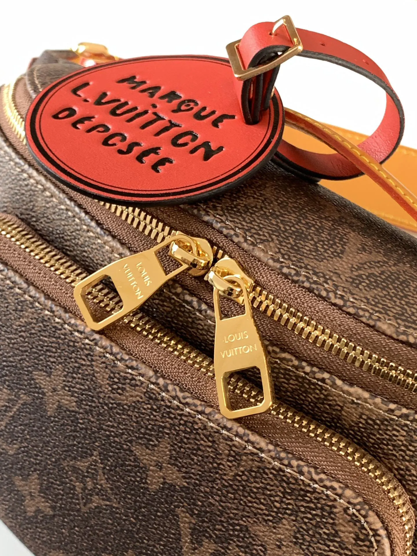 Louis Vuitton Belt Bag Casual Leather
