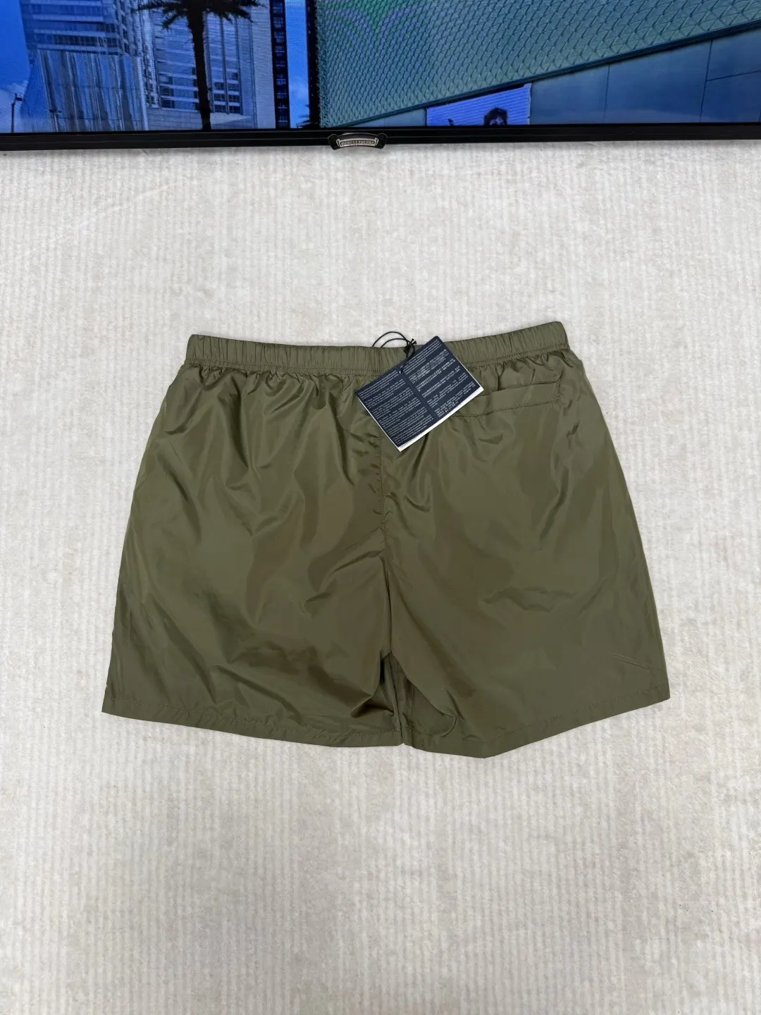 Prada Re-Nylon 尼龙 三角标 短裤 休闲宽松