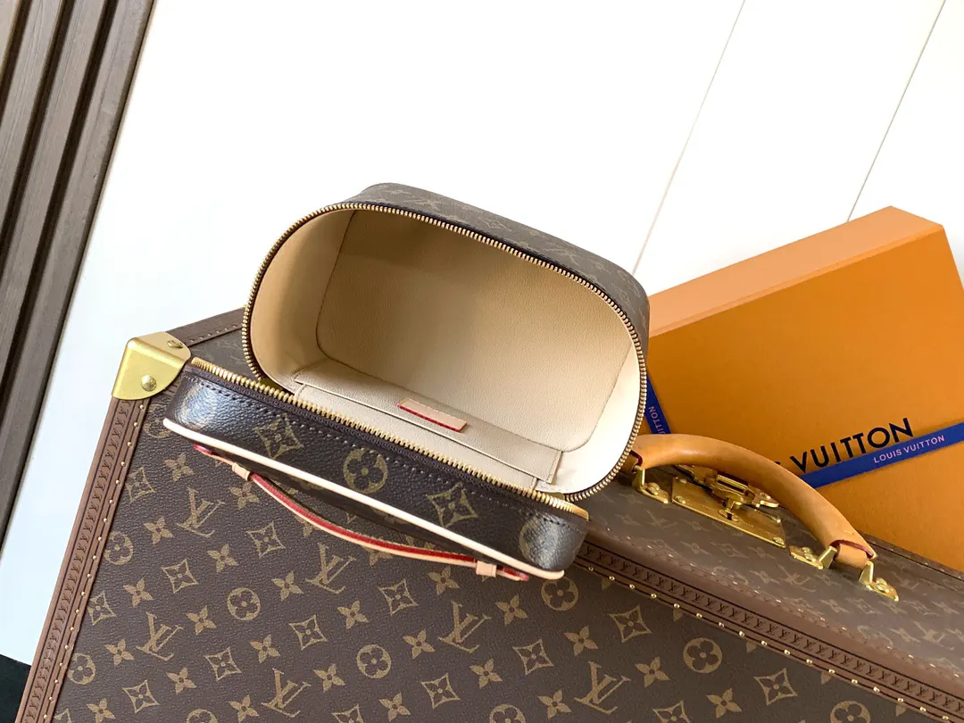 LV blue and yellow color scheme handbag Image 8 LV blue and yellow color scheme handbag Image 8
