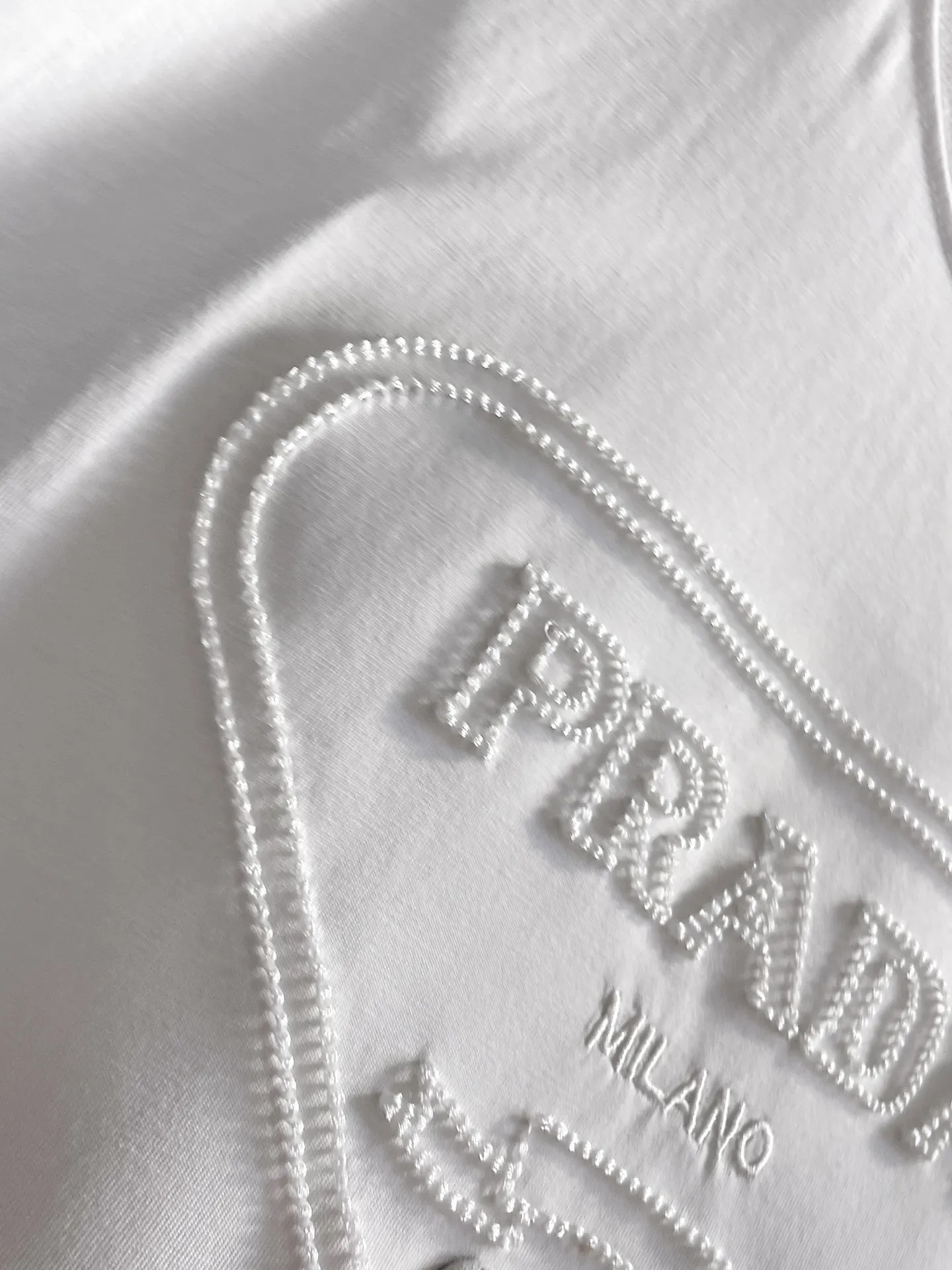 PRADA Logo 短袖T恤 休闲百搭款