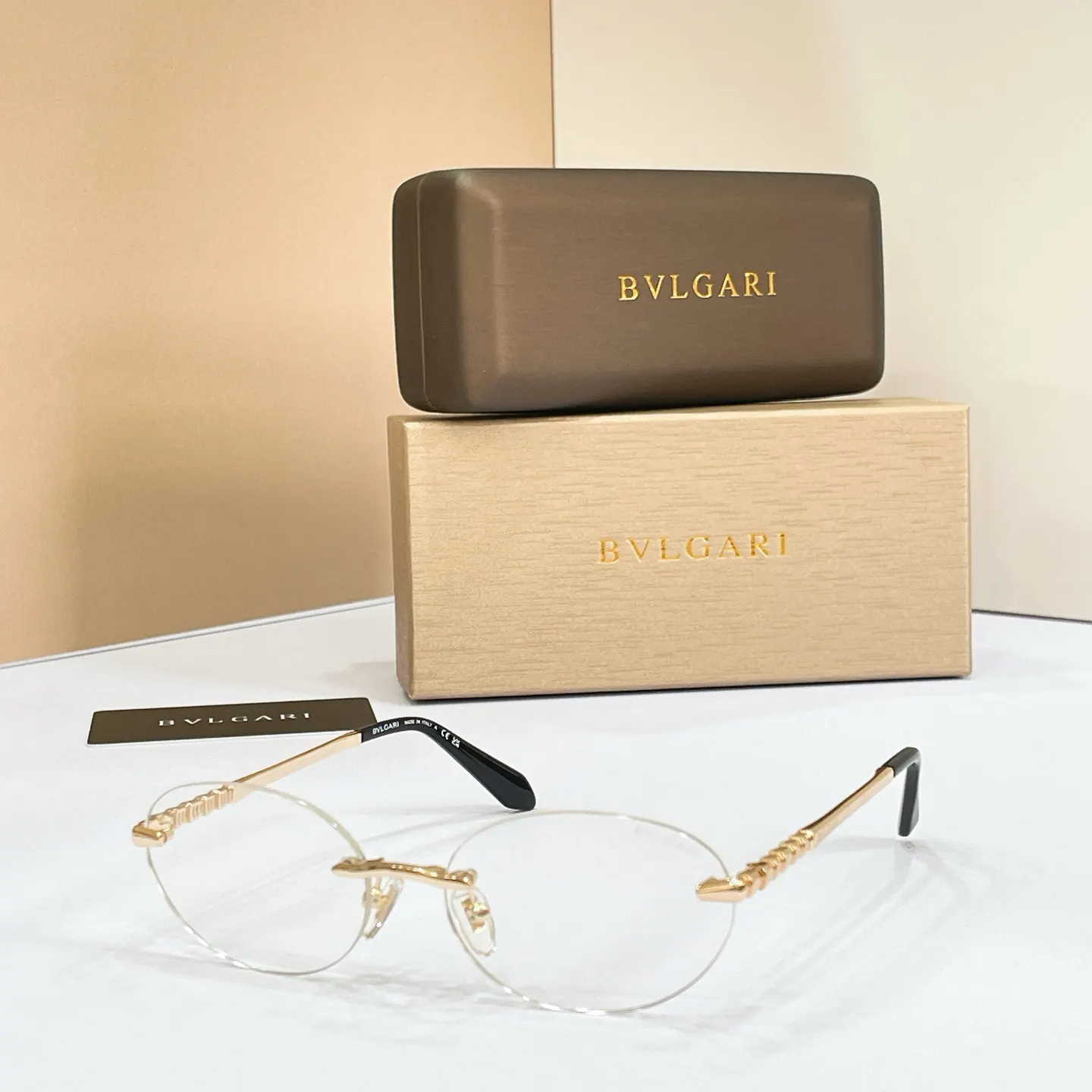 Bvlgari 墨镜 时尚防晒款