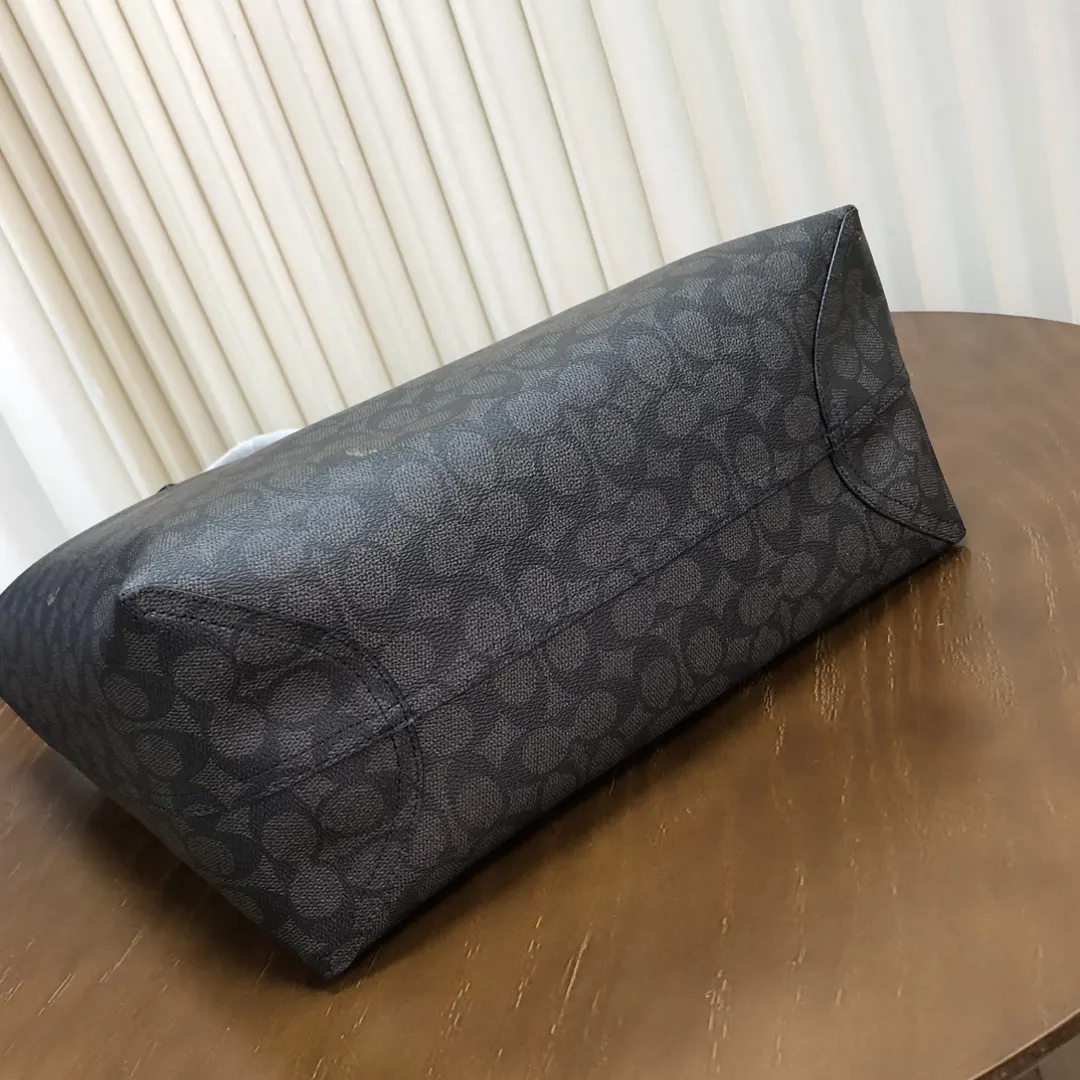 Coach 老花 帆布 托特包 大容量托特款
